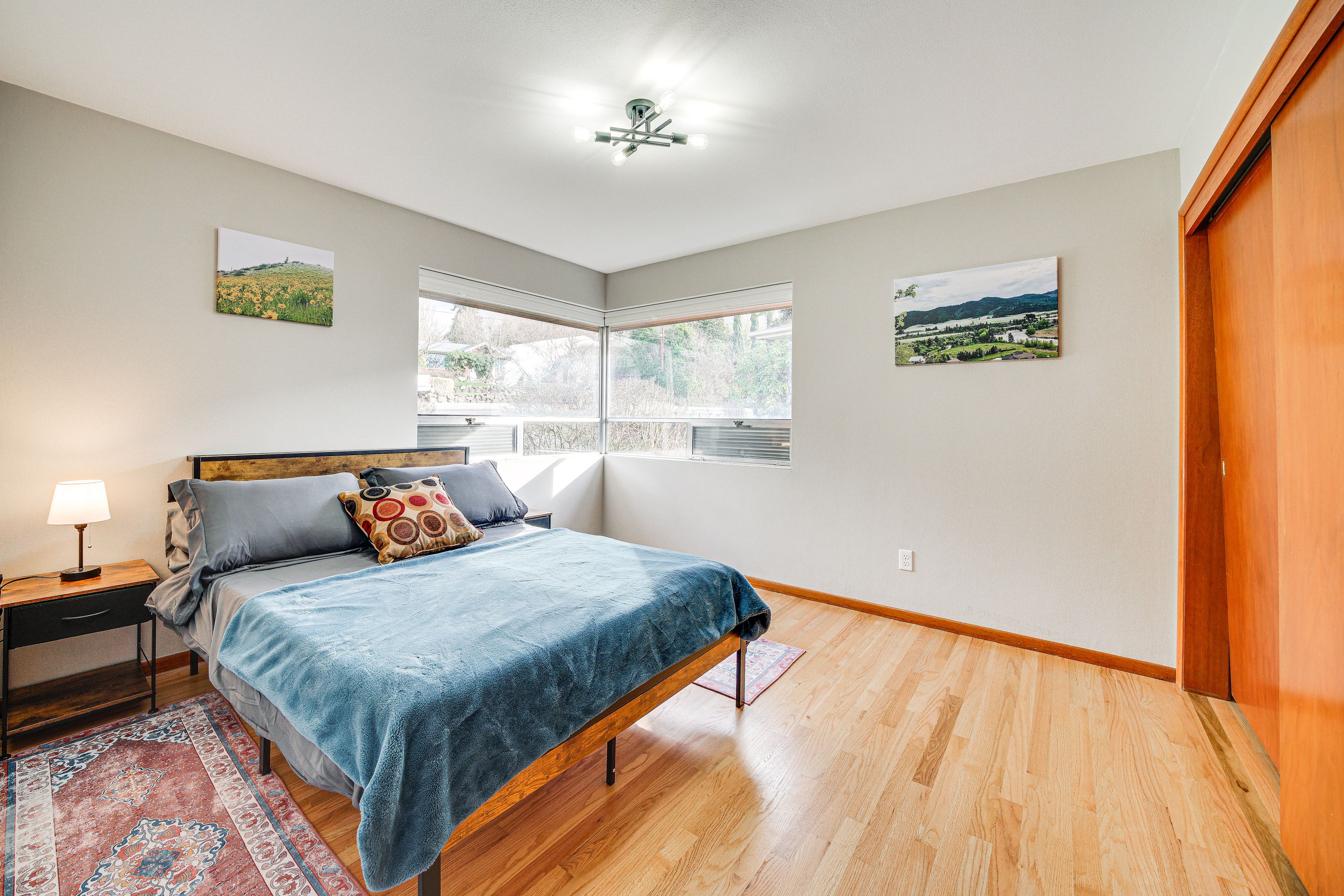 Bedroom 1 | Queen Bed | Linens Provided | Lower Level