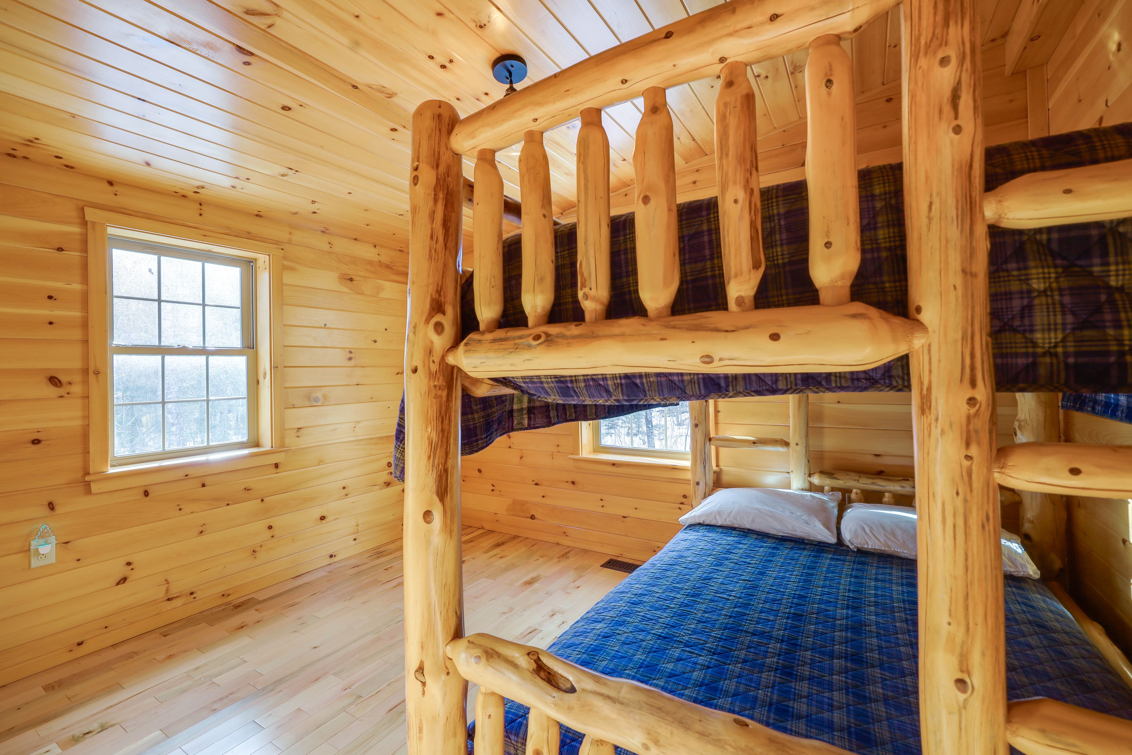 Bedroom 2 | Full Bunk Bed