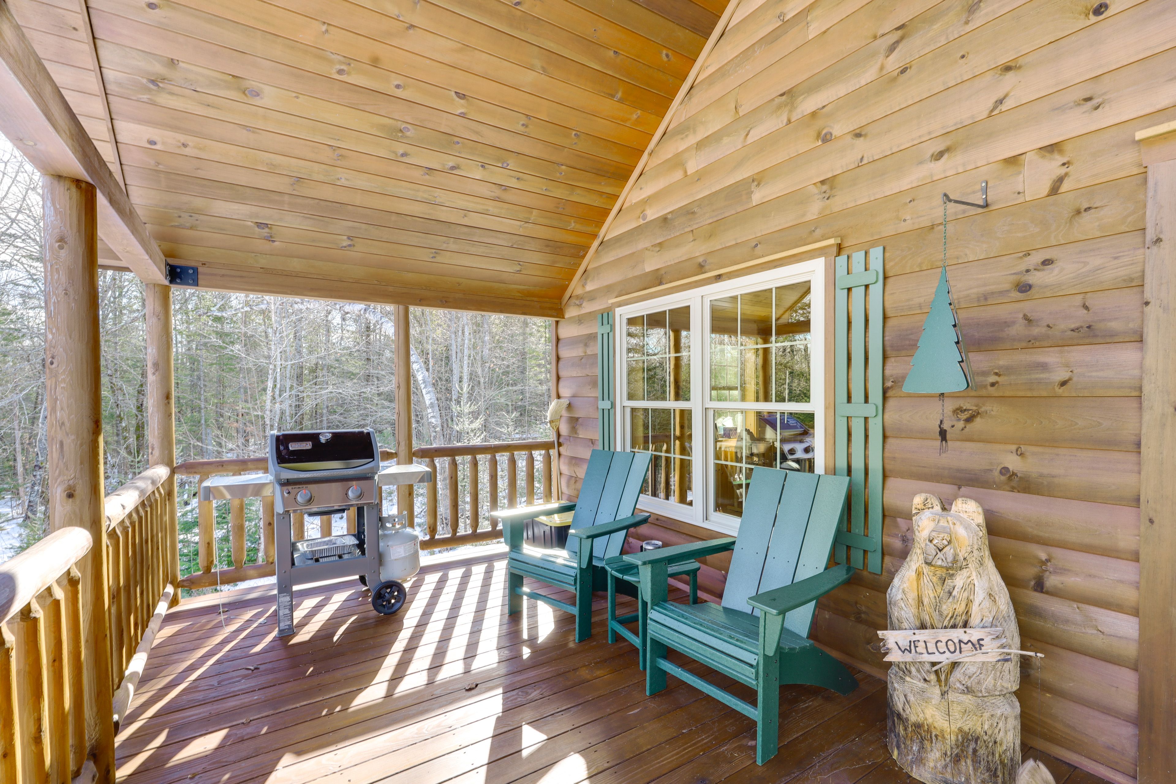 Covered Deck | Gas Grill