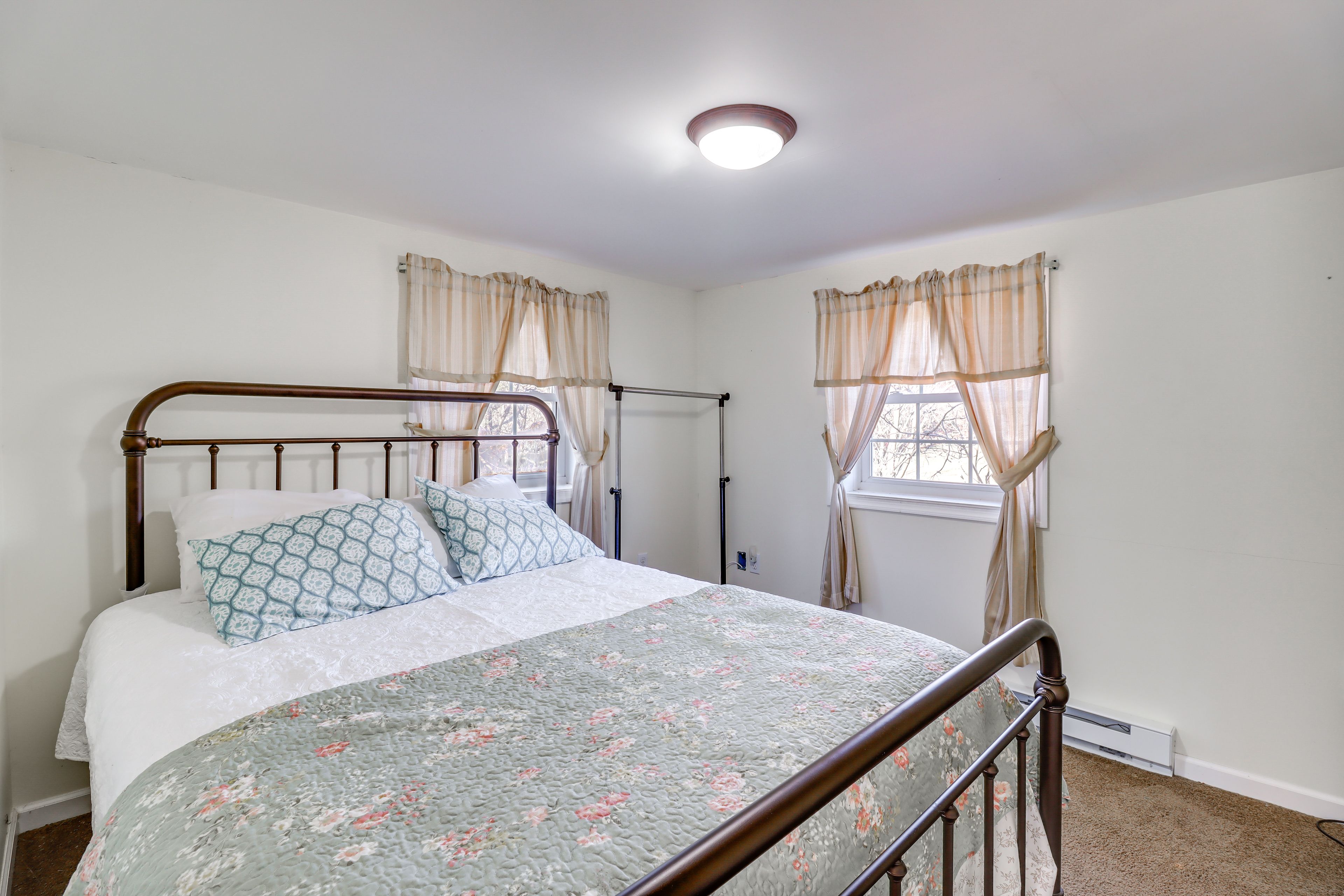 Bedroom 2 | Queen Bed | 2nd Floor