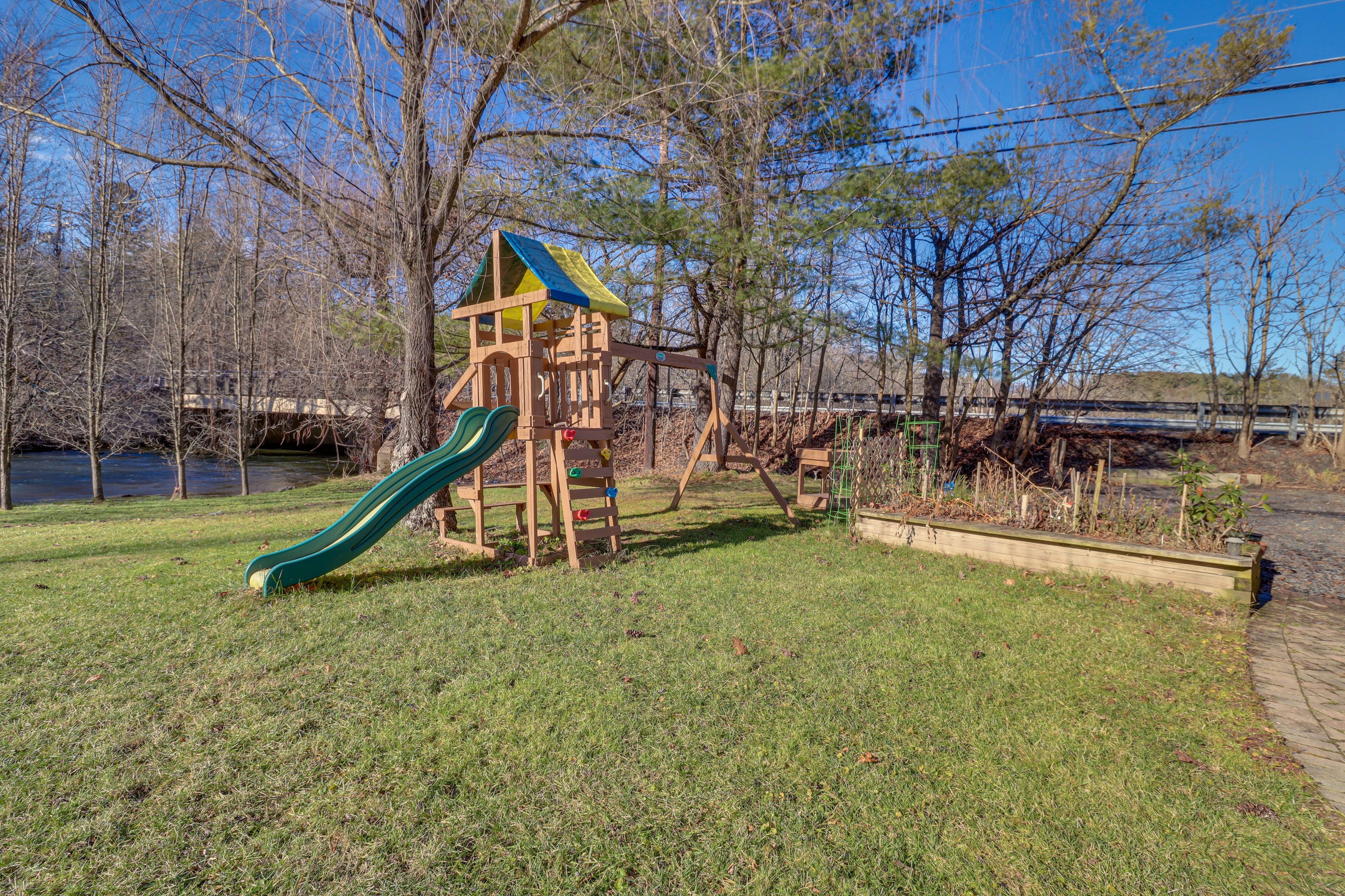 Yard | Playground