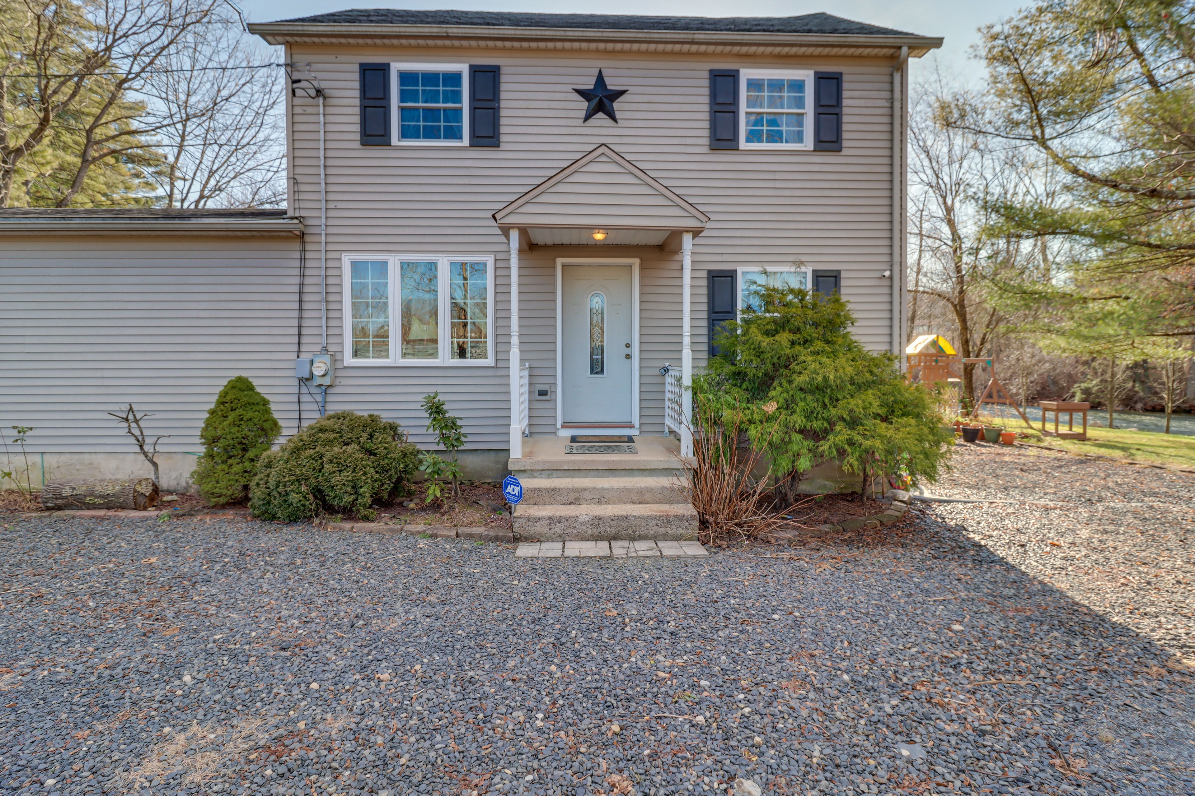 Front Entry | 5 Exterior Security Cameras
