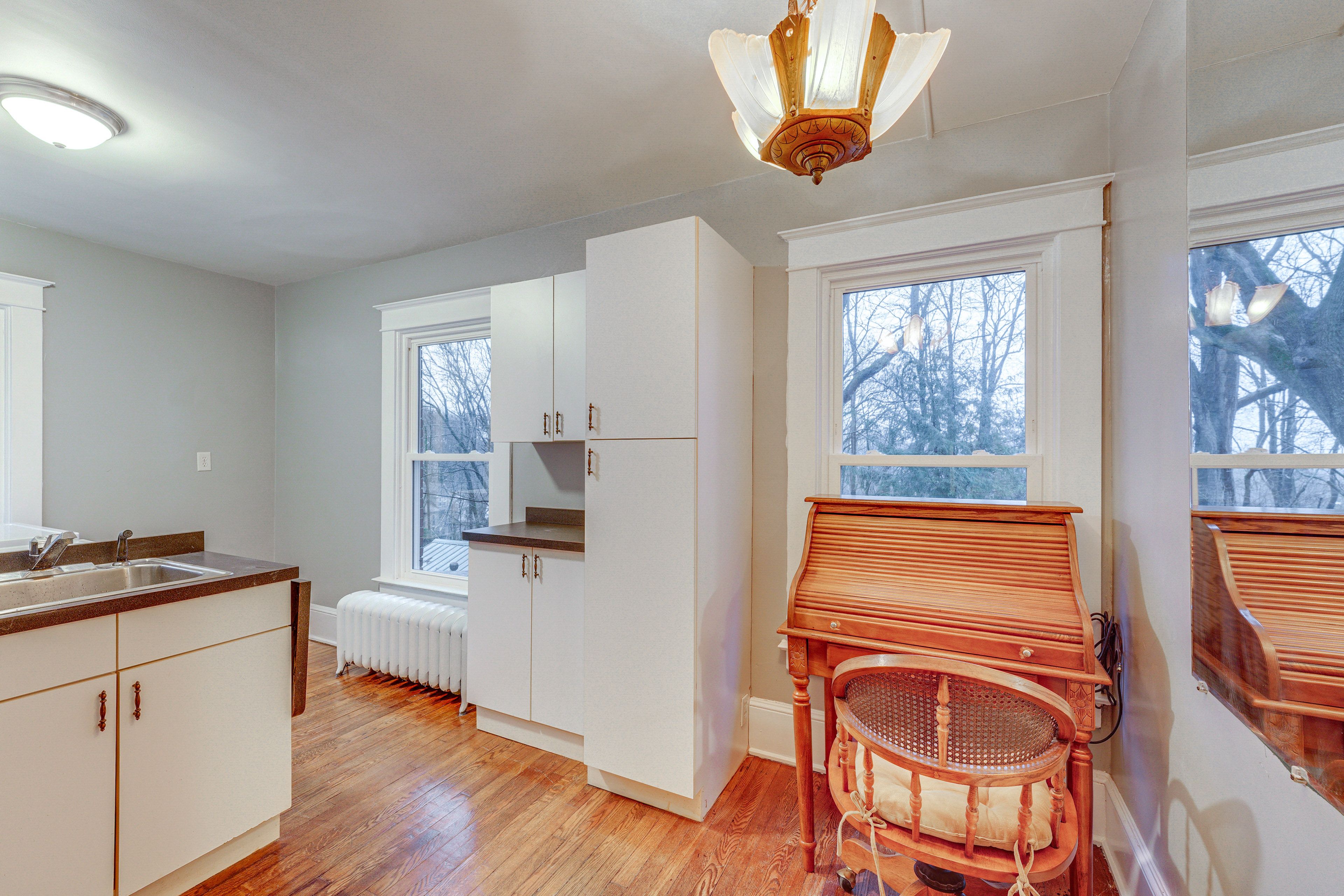 Office & Laundry Room | 2nd Floor