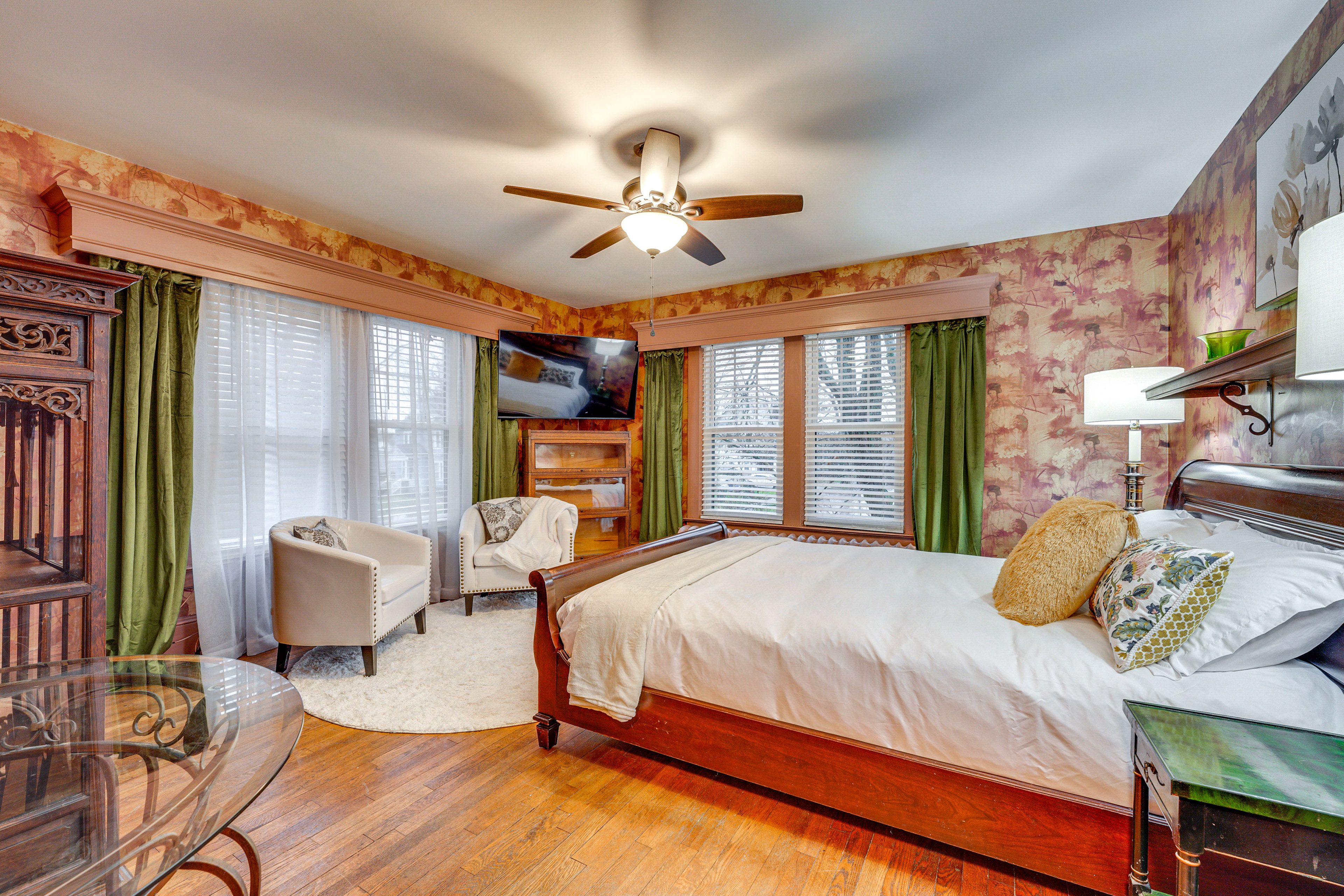 Bedroom 1 | King Bed | 2nd Floor