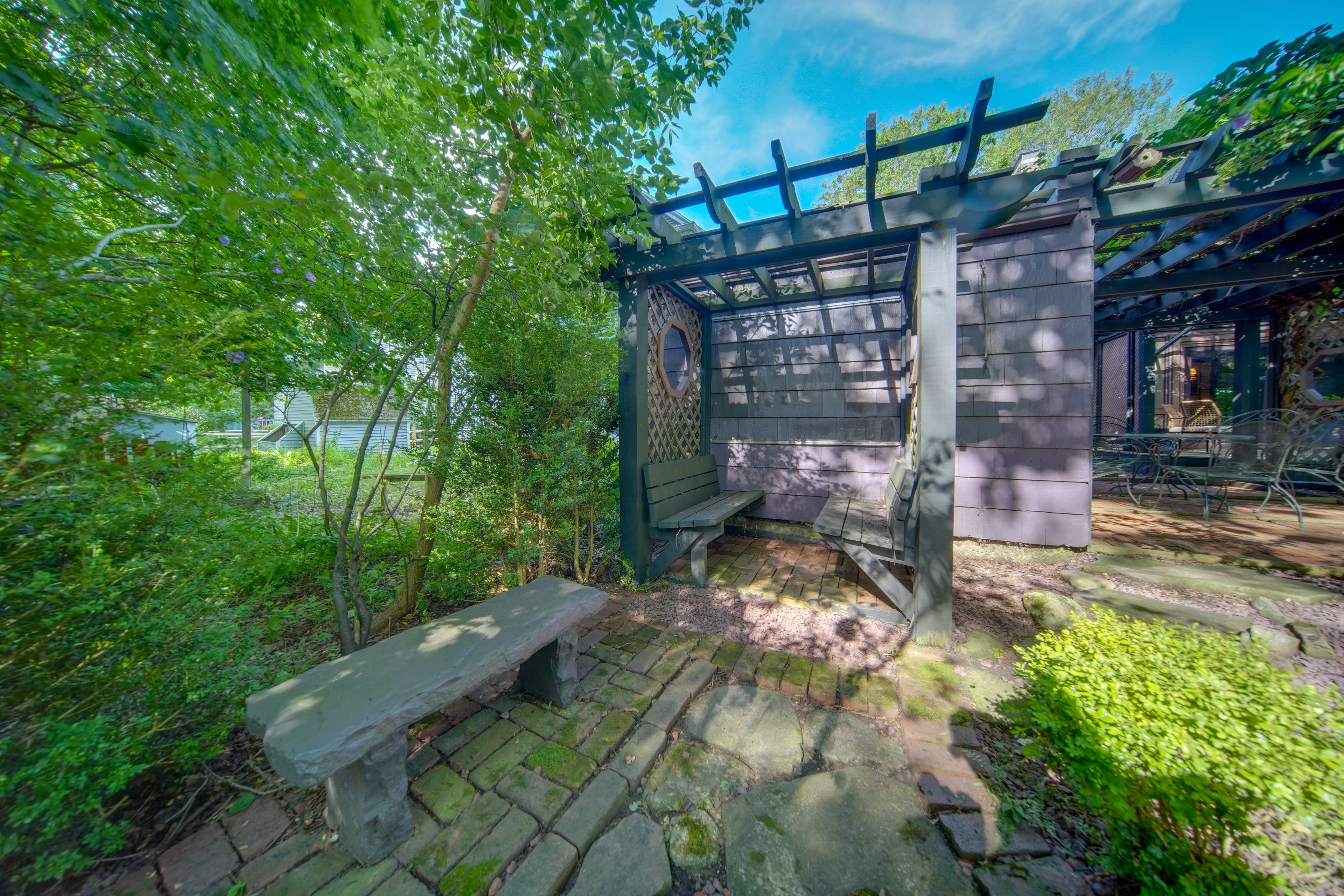 Backyard | Seating Areas