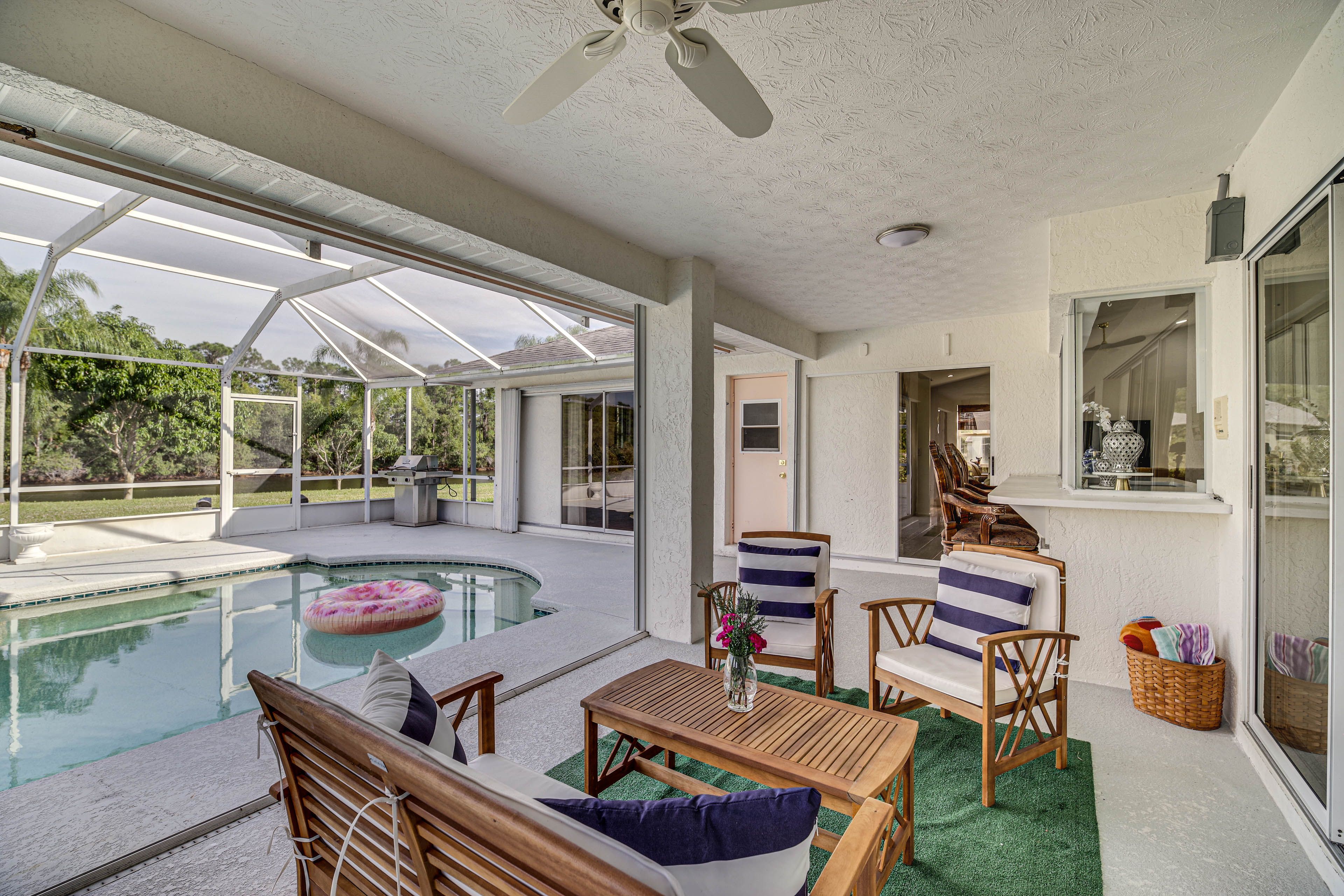 Outdoor Space | Screened Lanai | Gas Grill | Ample Seating