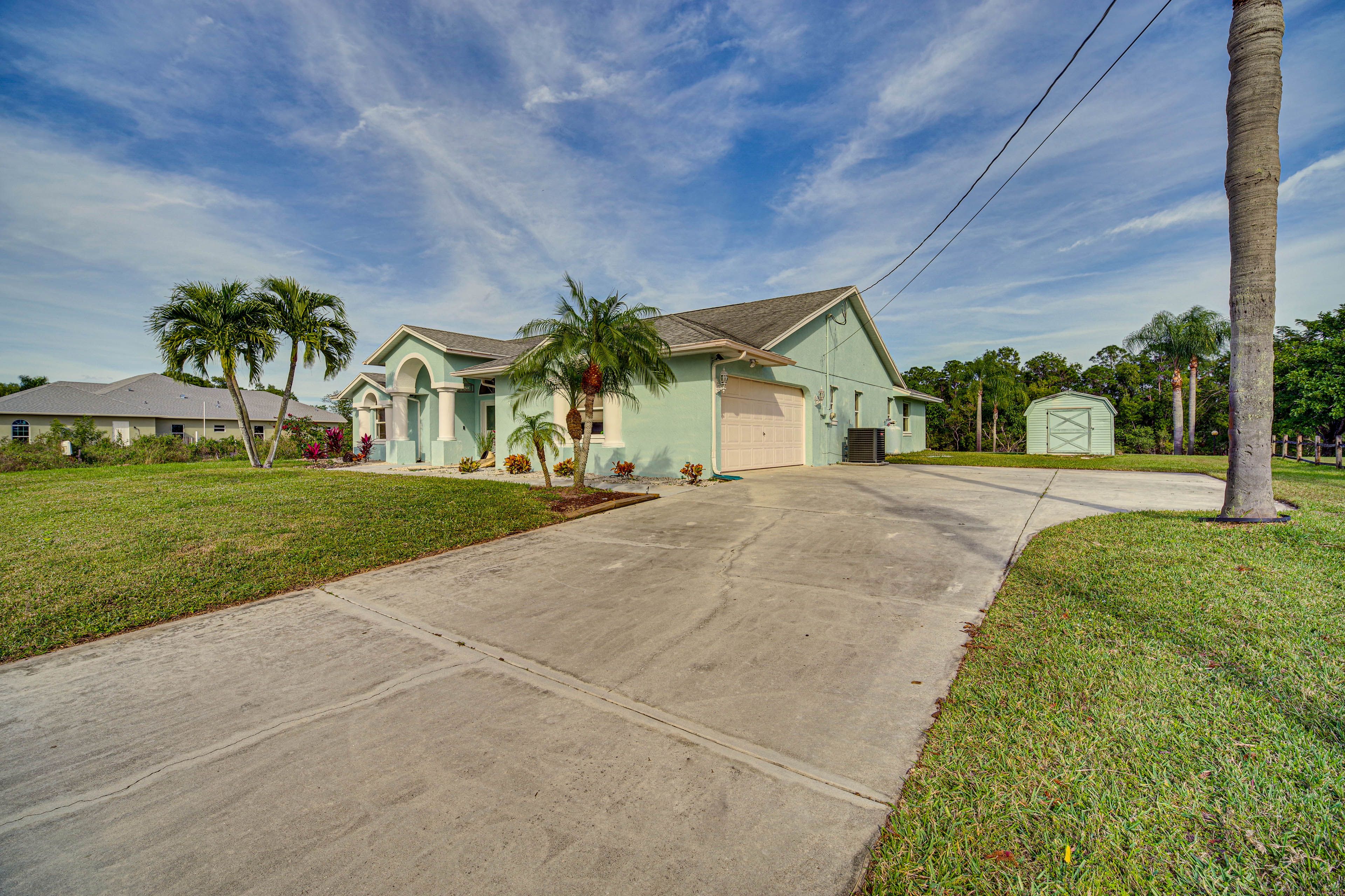 Home Exterior | Parking | Driveway (8 Vehicles) | RV/Trailer Parking Allowed