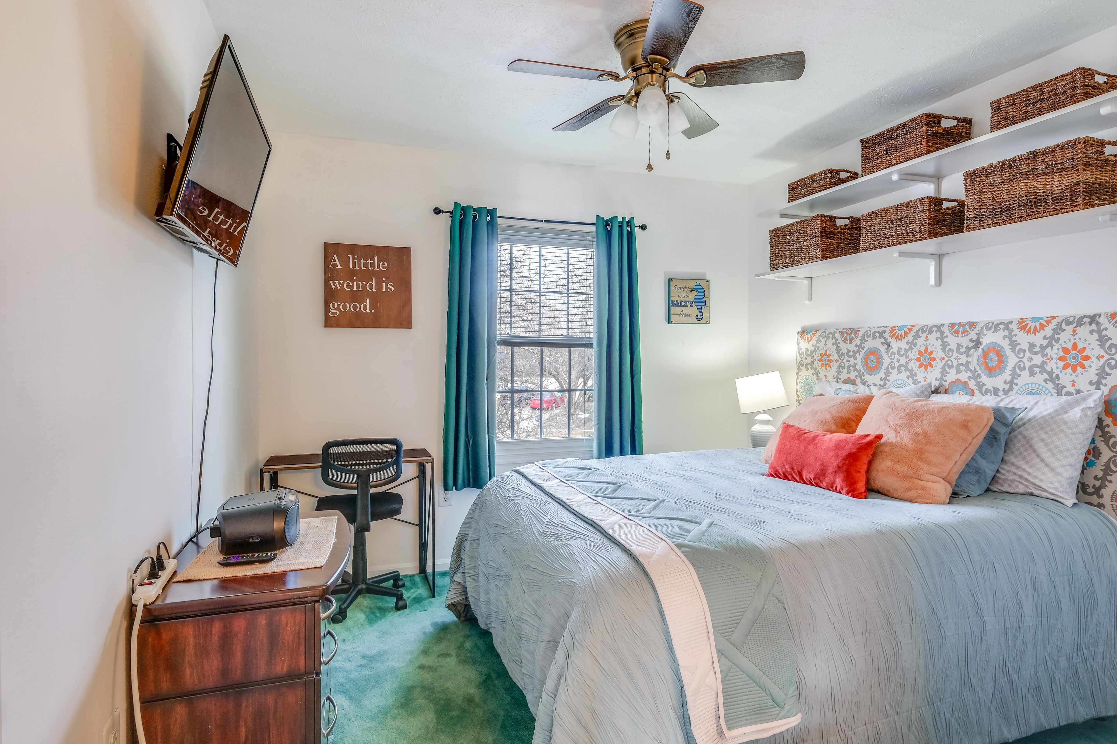 Bedroom 2 | 2nd Floor | Queen Bed