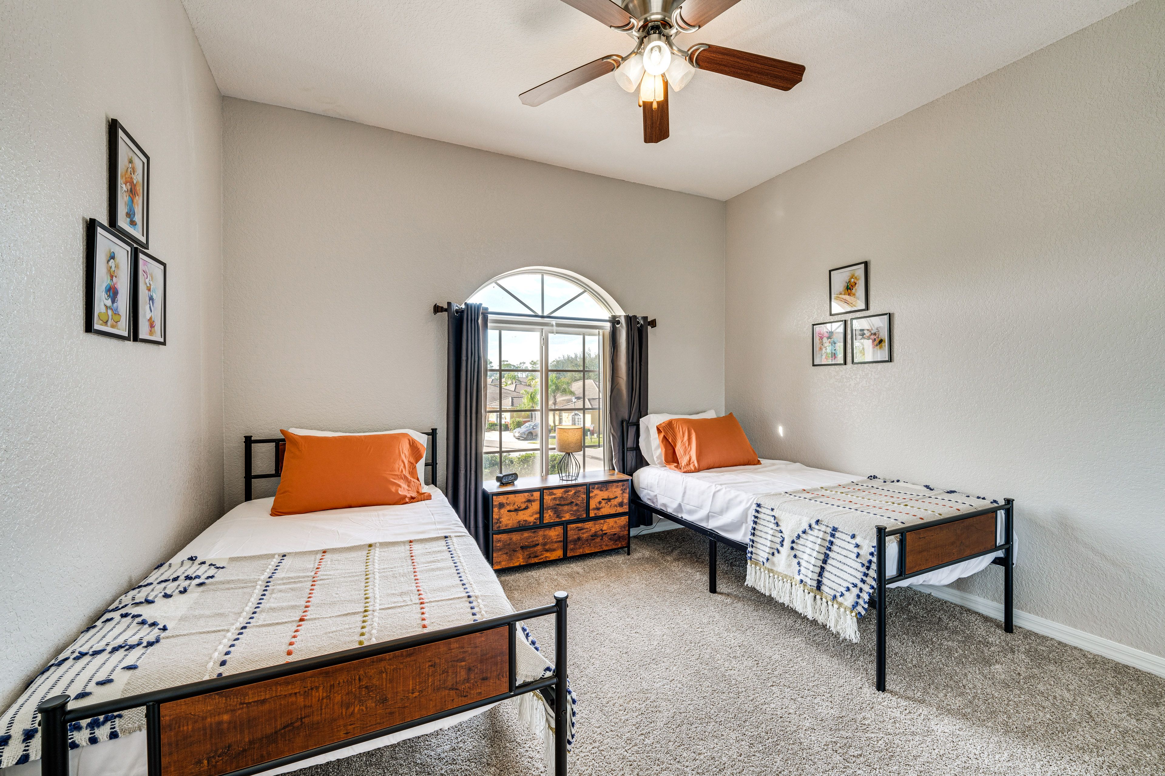 Bedroom 2 | 2 Twin Beds