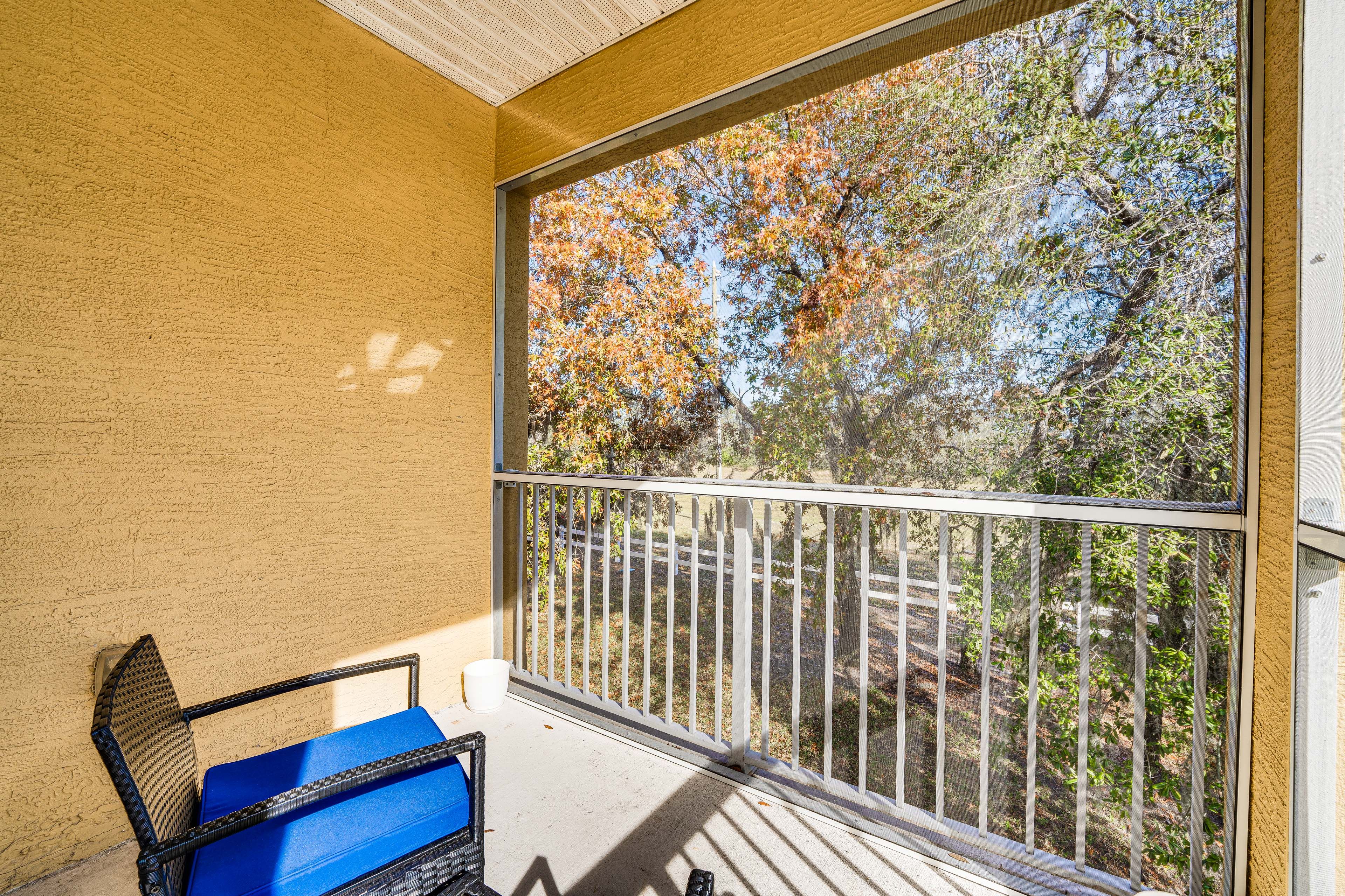 Private Screened Balcony
