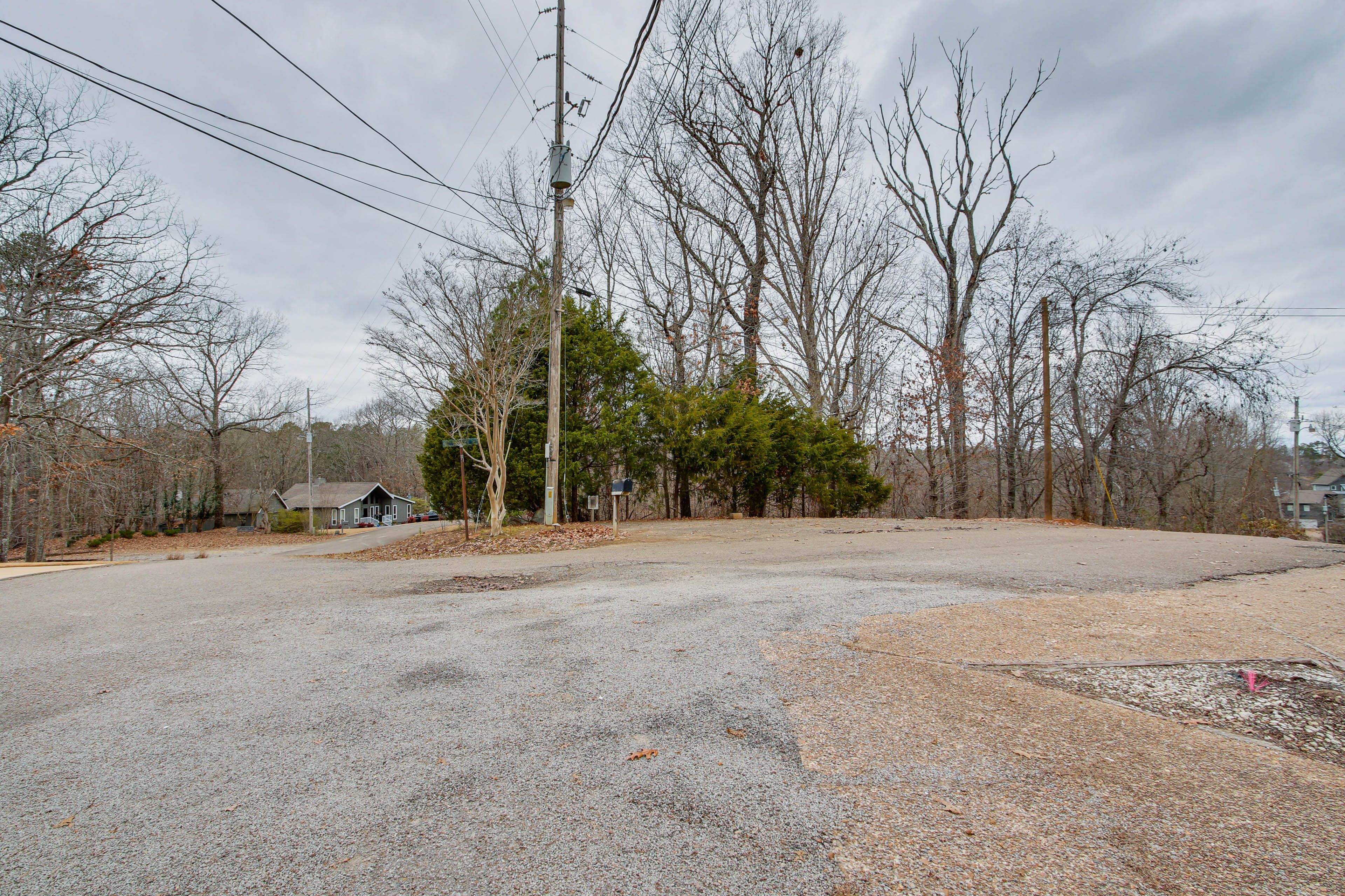 Parking | Driveway (2 Vehicles)