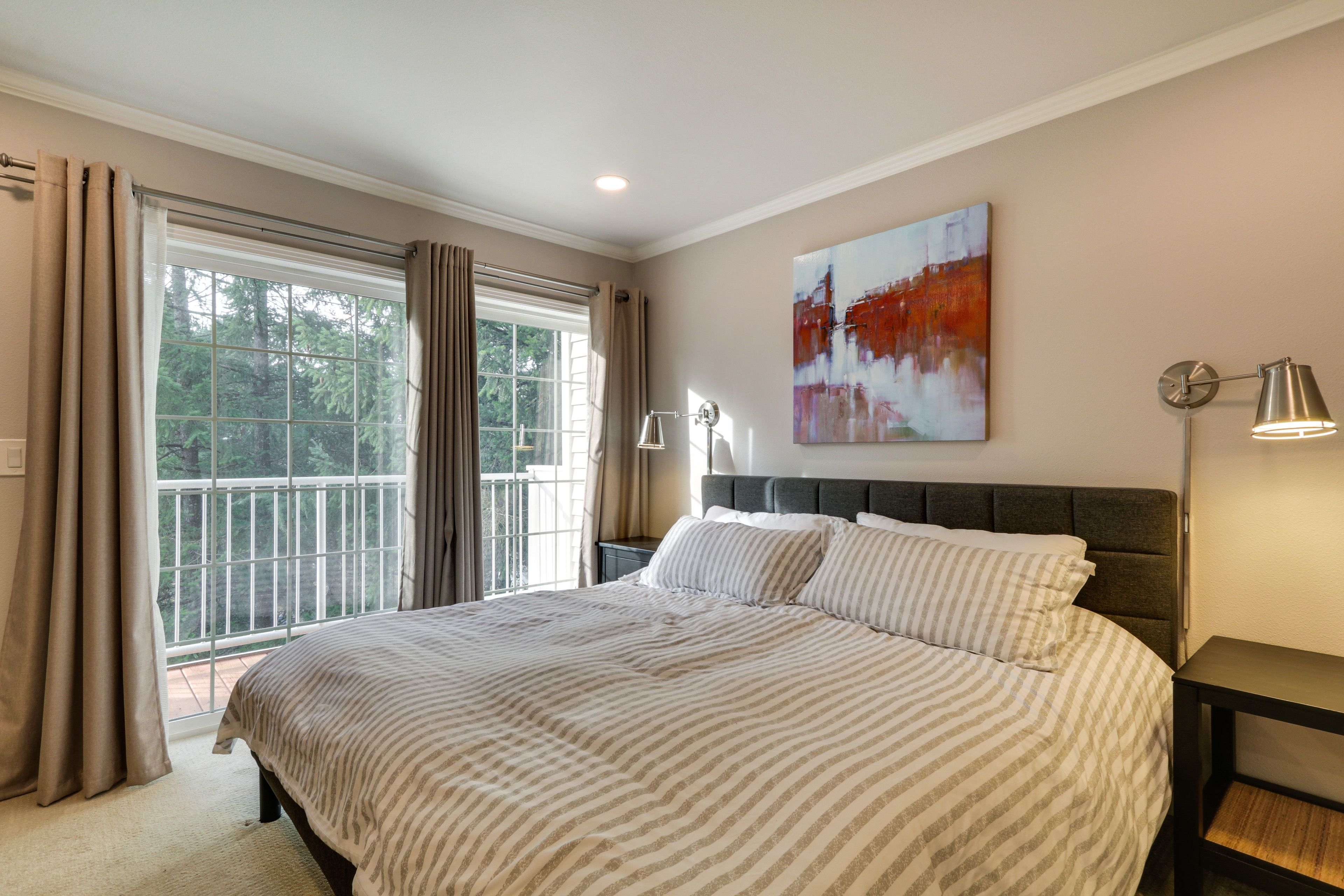 Bedroom 1 | 2nd Floor | King Bed | Balcony Access | Smart TV
