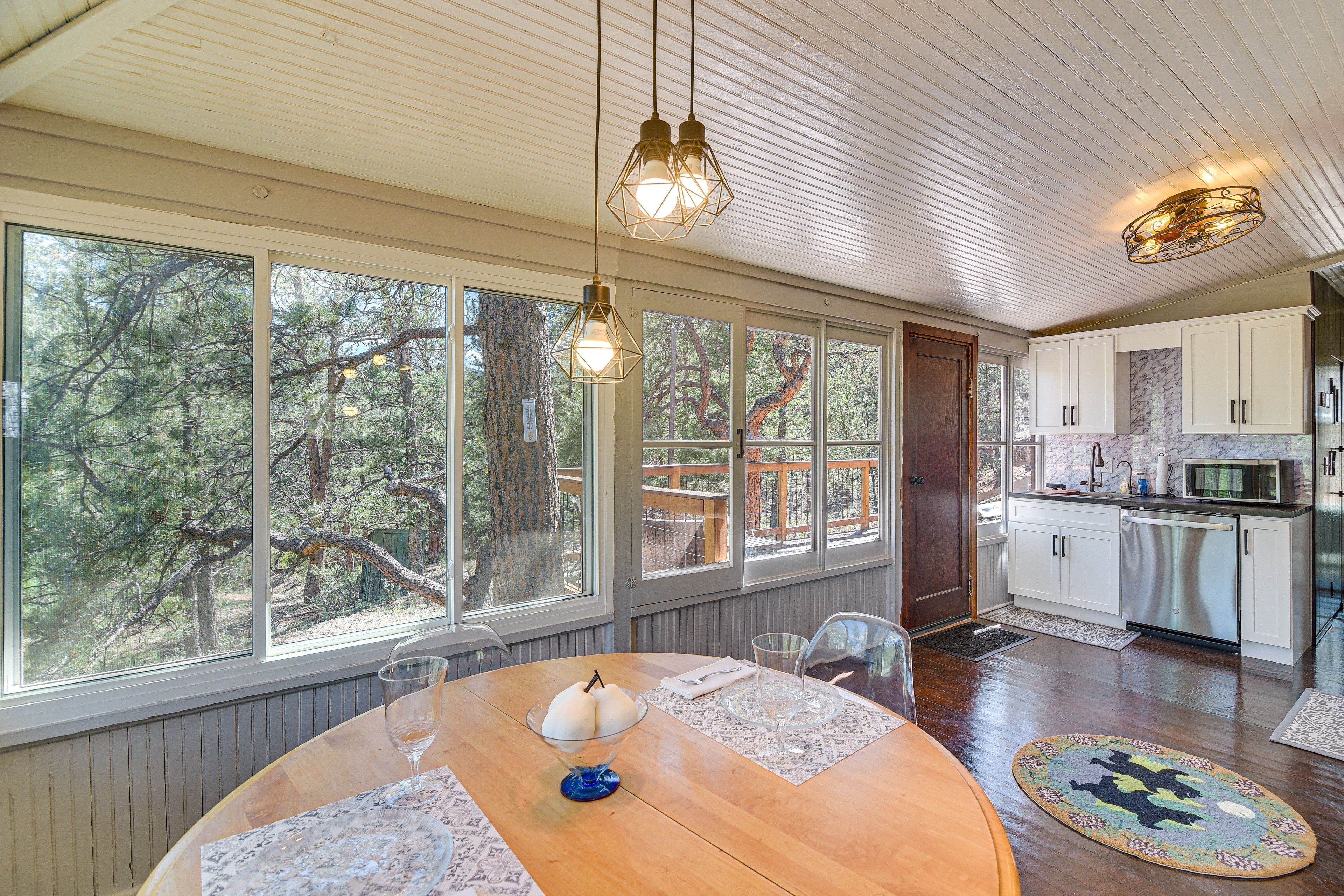 Pine Vacation Rental | 1BR | 1BA | 880 Sq Ft | Steps Required