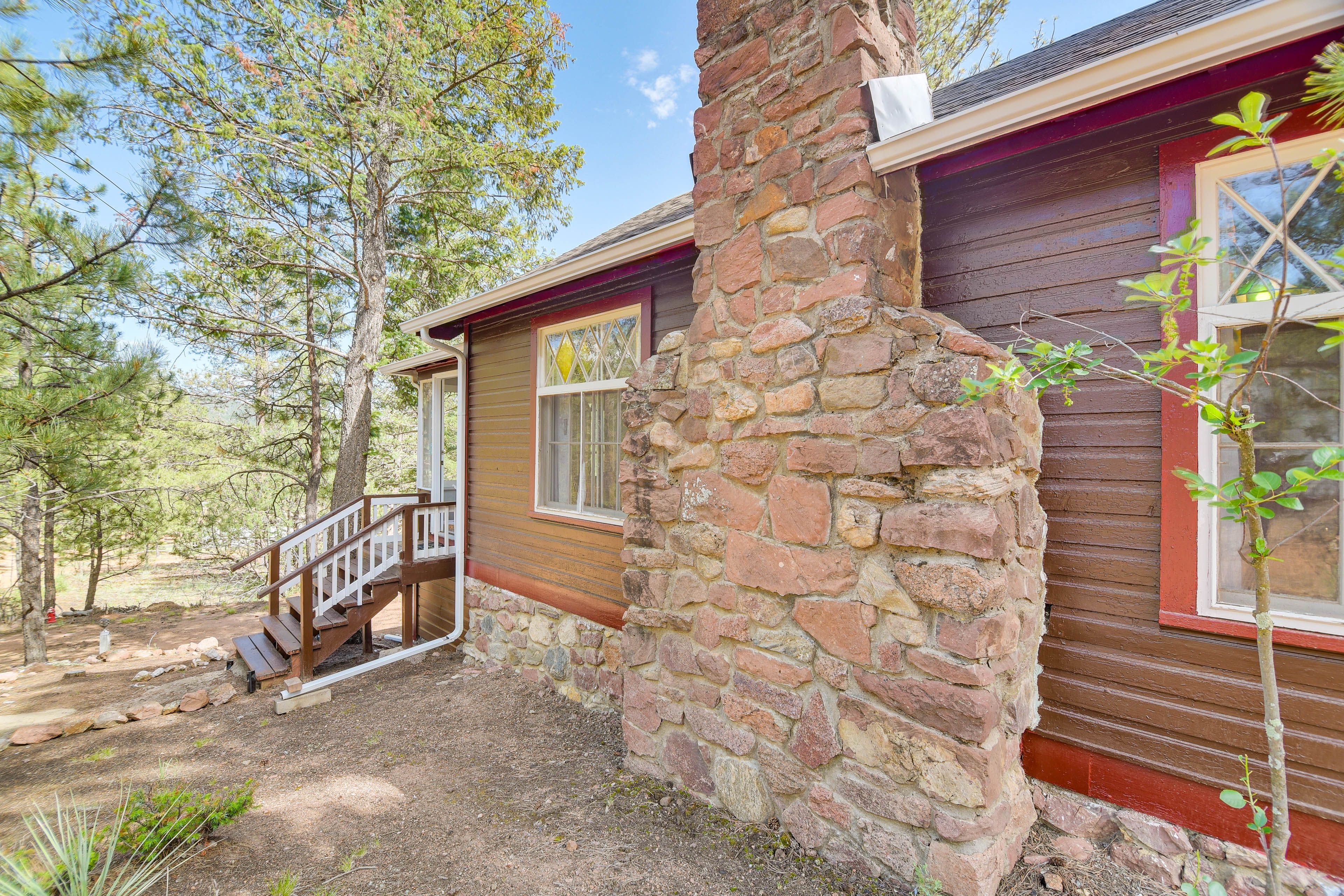 Cabin Exterior | Driveway Parking (4 Vehicles)