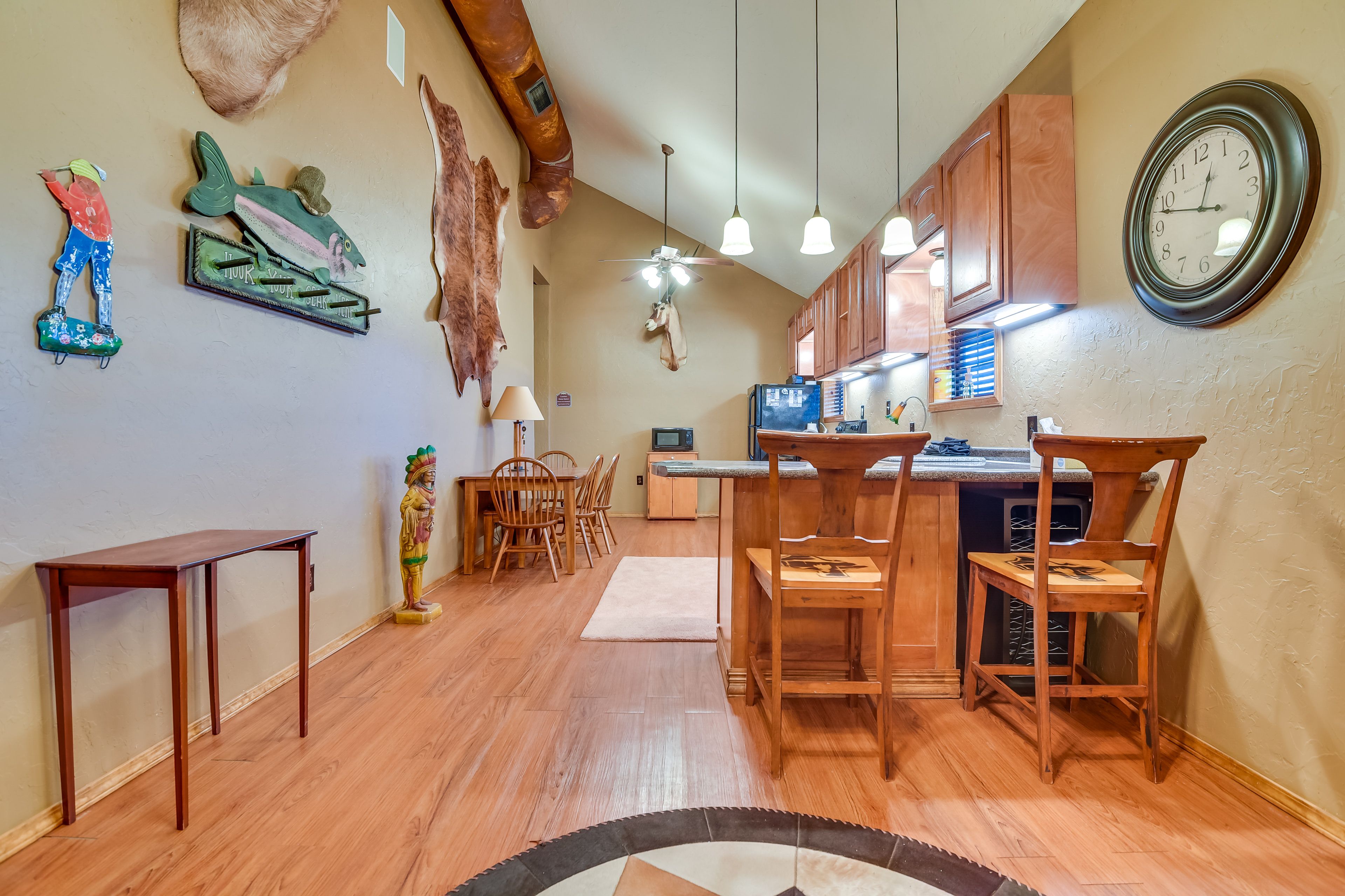Kitchen | Microwave | Wine Cooler | 1st Floor
