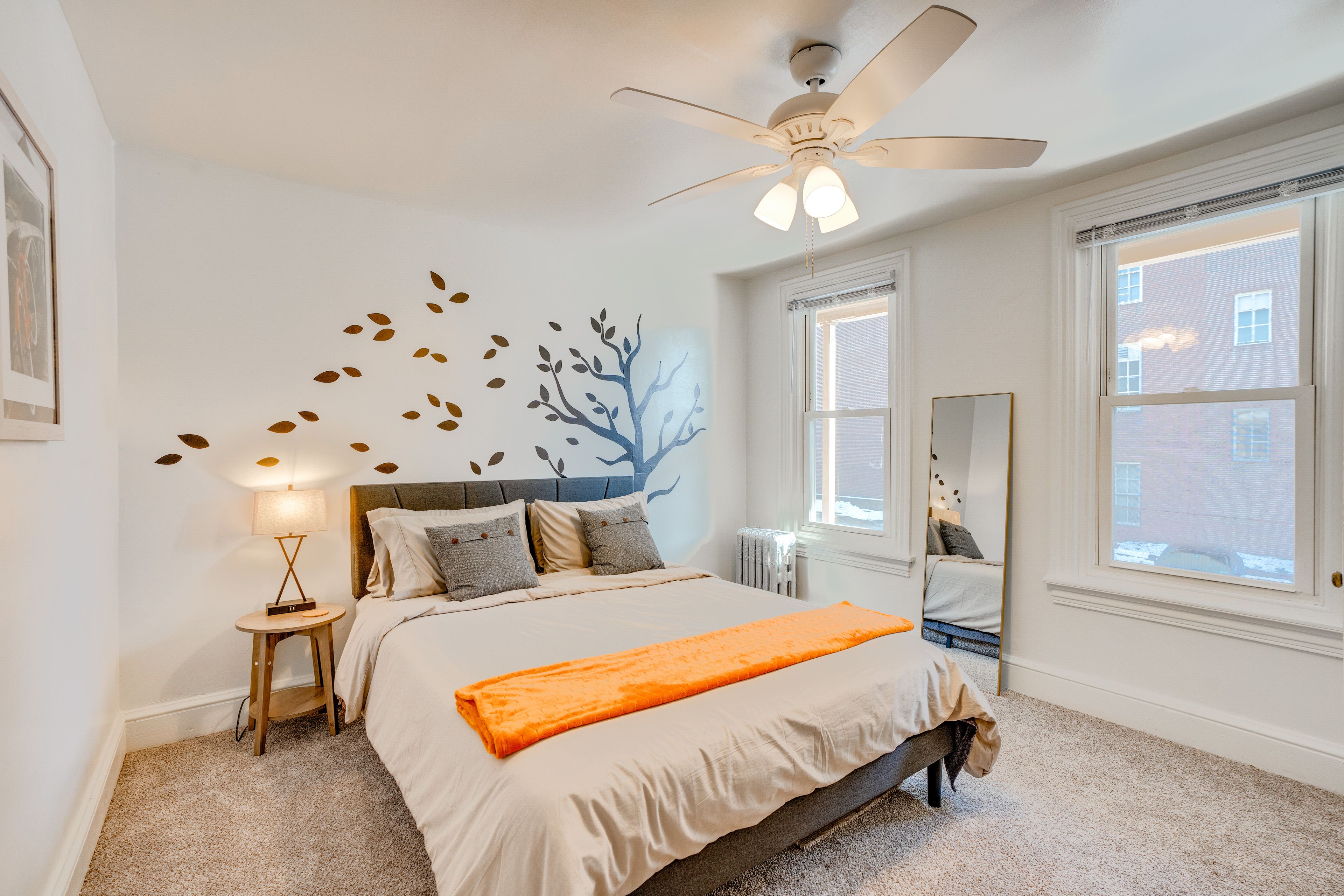 Bedroom 2 | Queen Bed | Main Floor