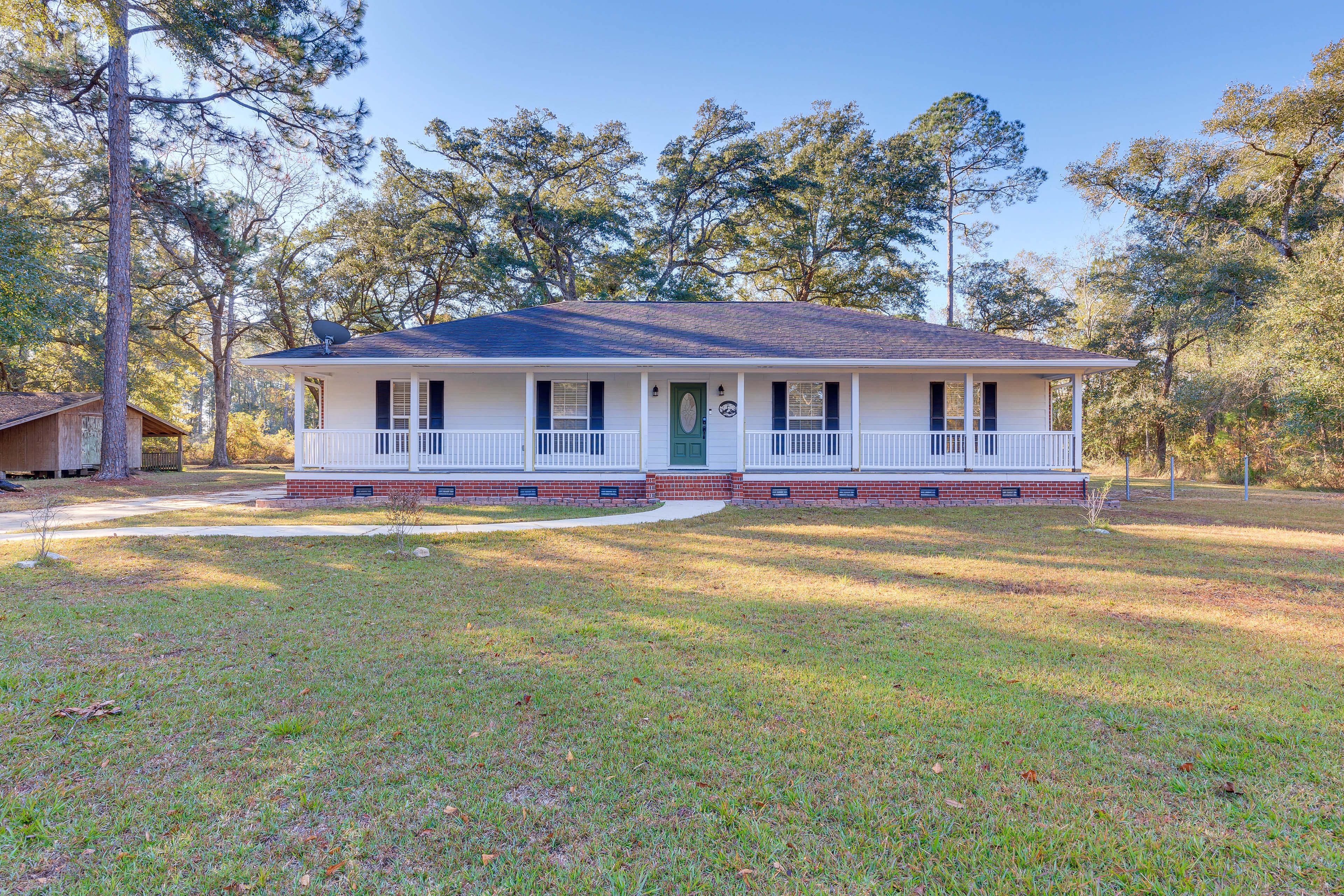 Exterior | Garage (2 Vehicles) | Driveway (2 Vehicles) | Keyless Entry