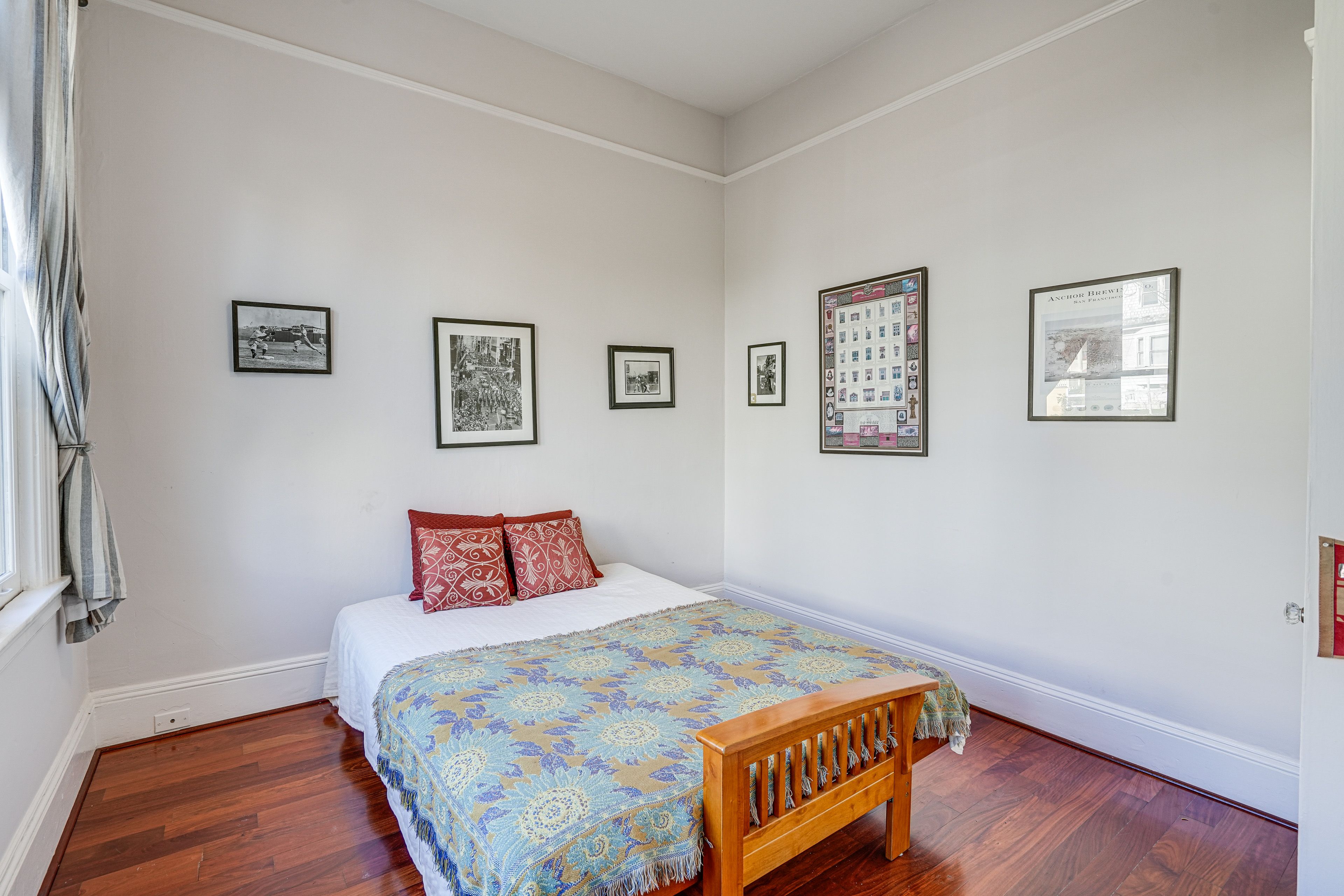 Bedroom 1 | 1st Floor | Full Bed | Linens Provided