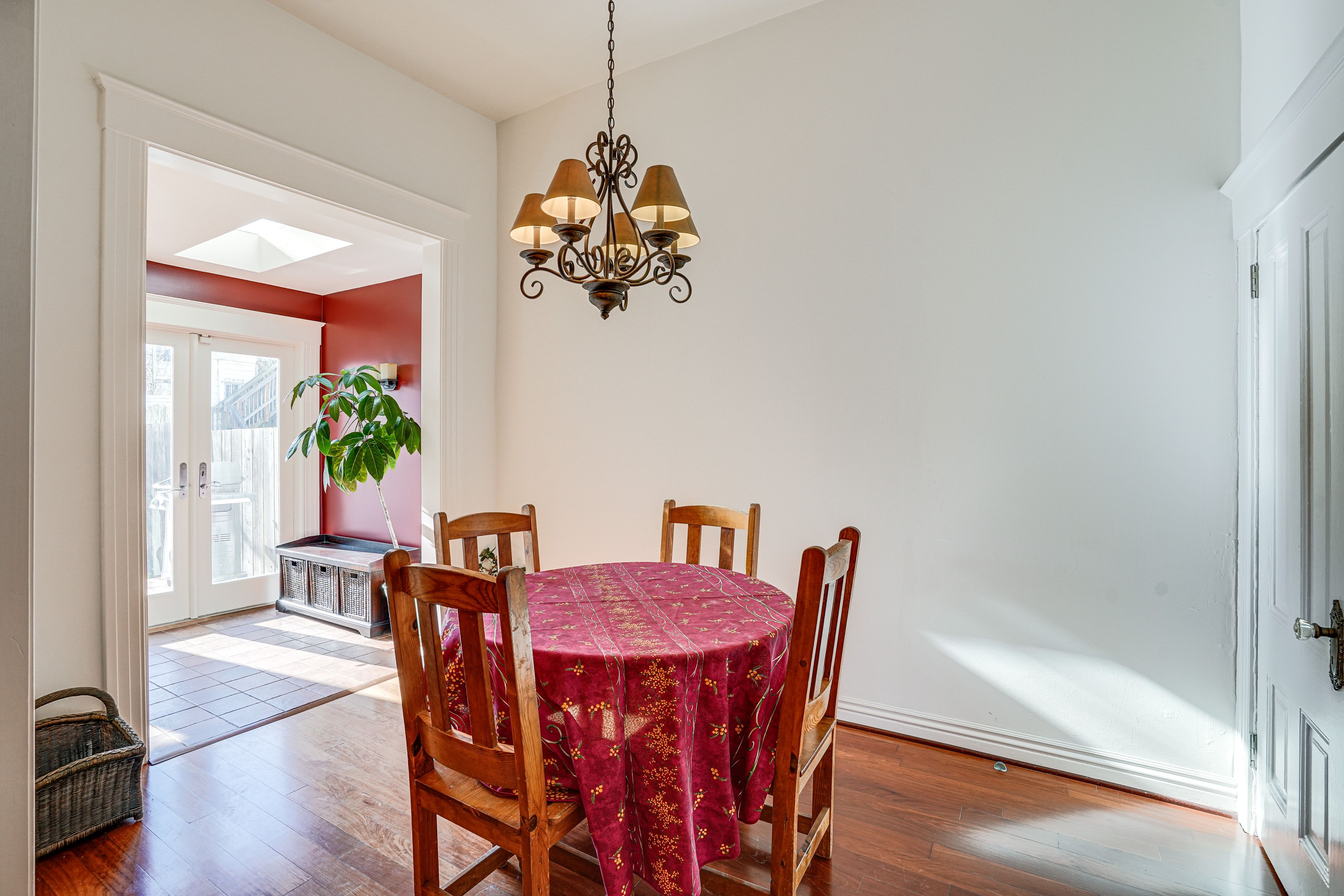 Additional Dining Area | Dining Table