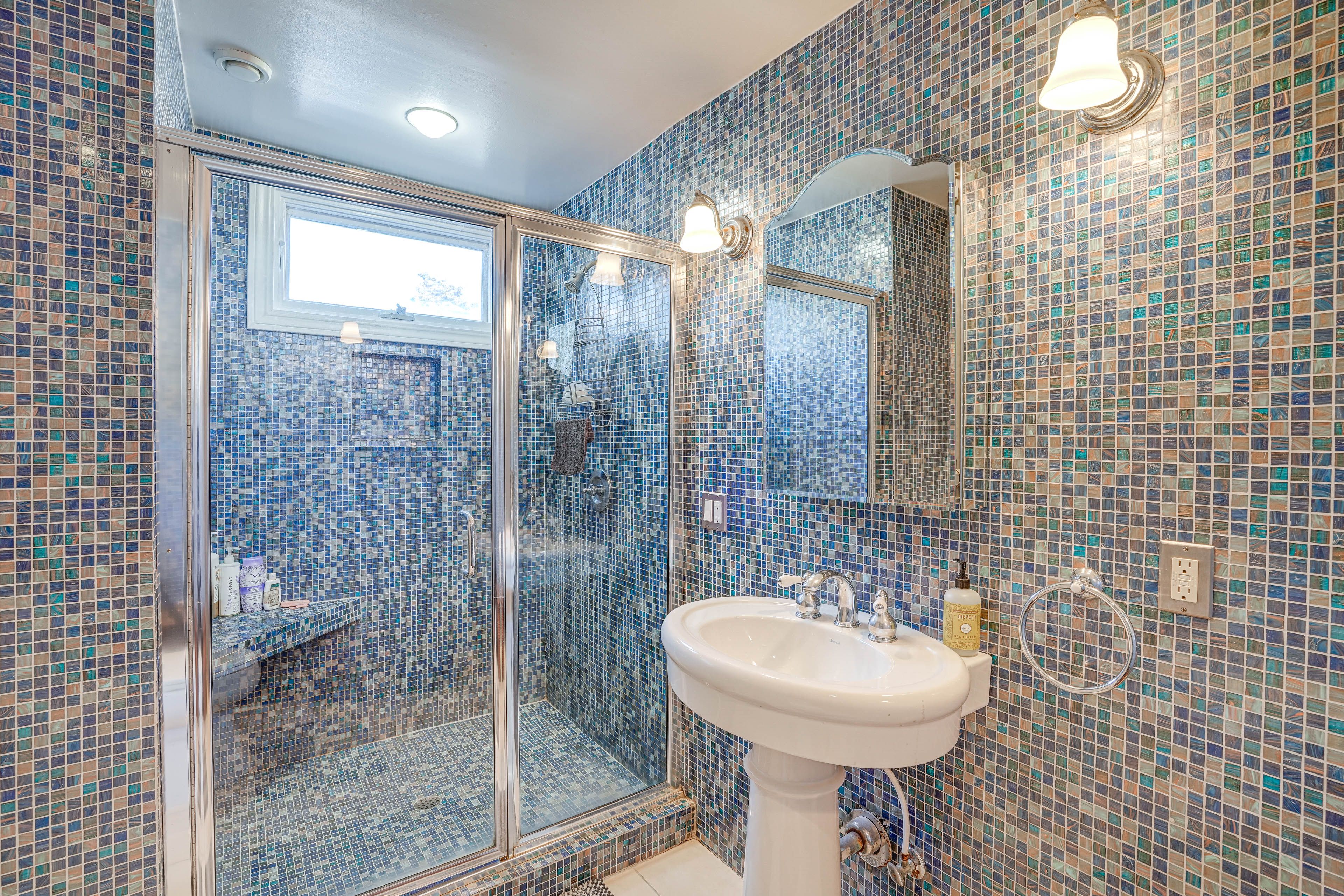 Full Bathroom | 2nd Floor | Walk-In Shower