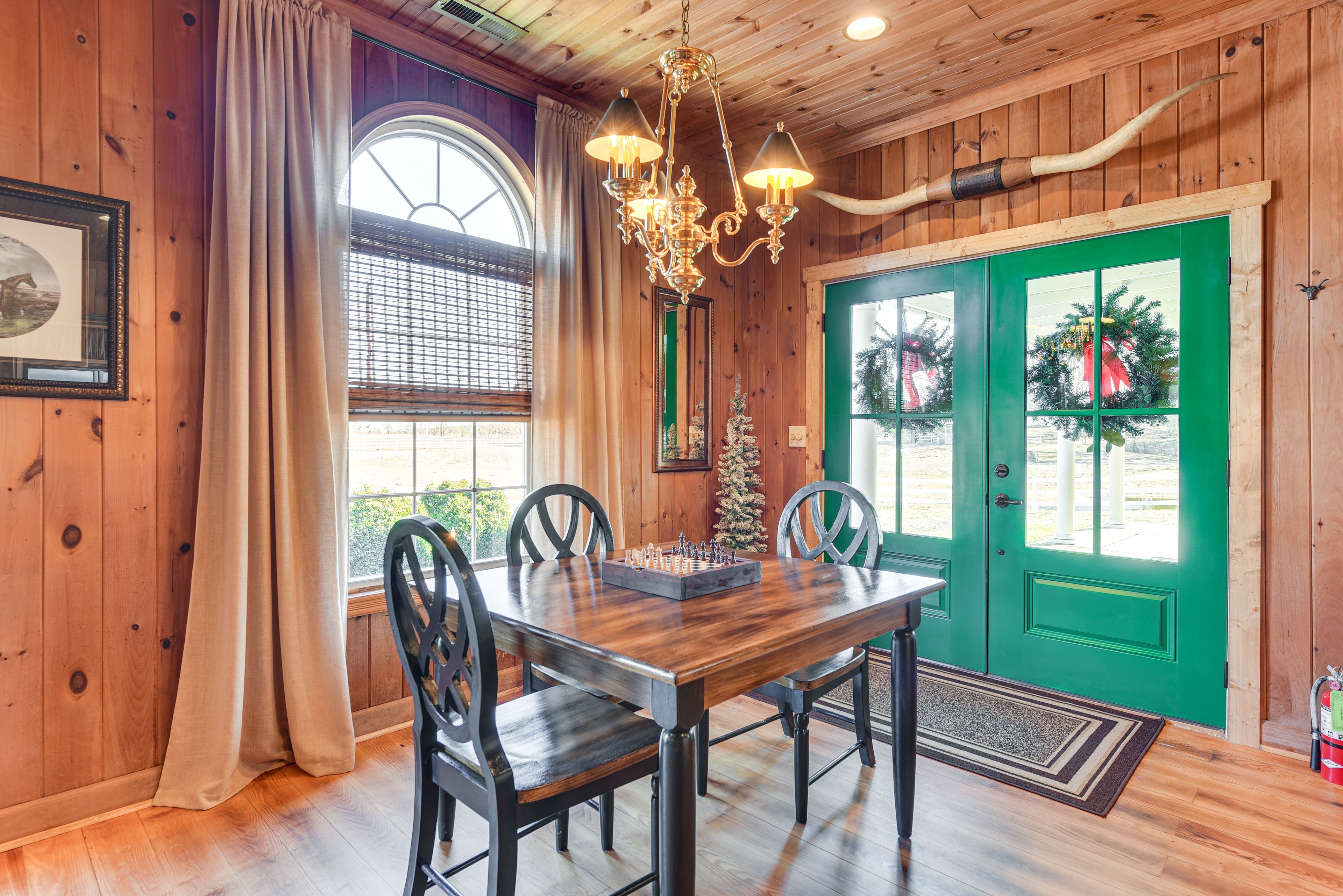 Dining Area/Game Table