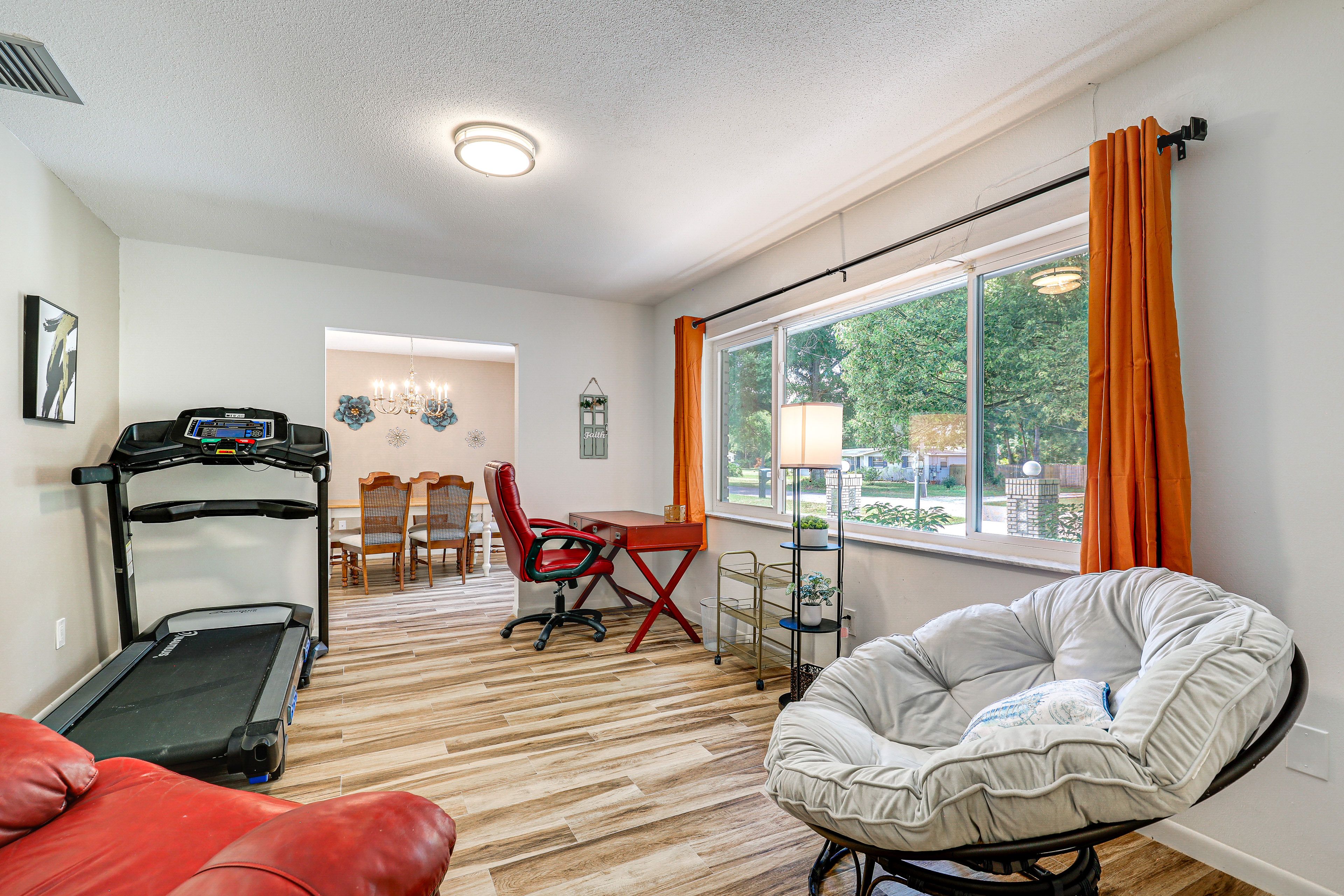 Bonus Room | Treadmill | Office Space