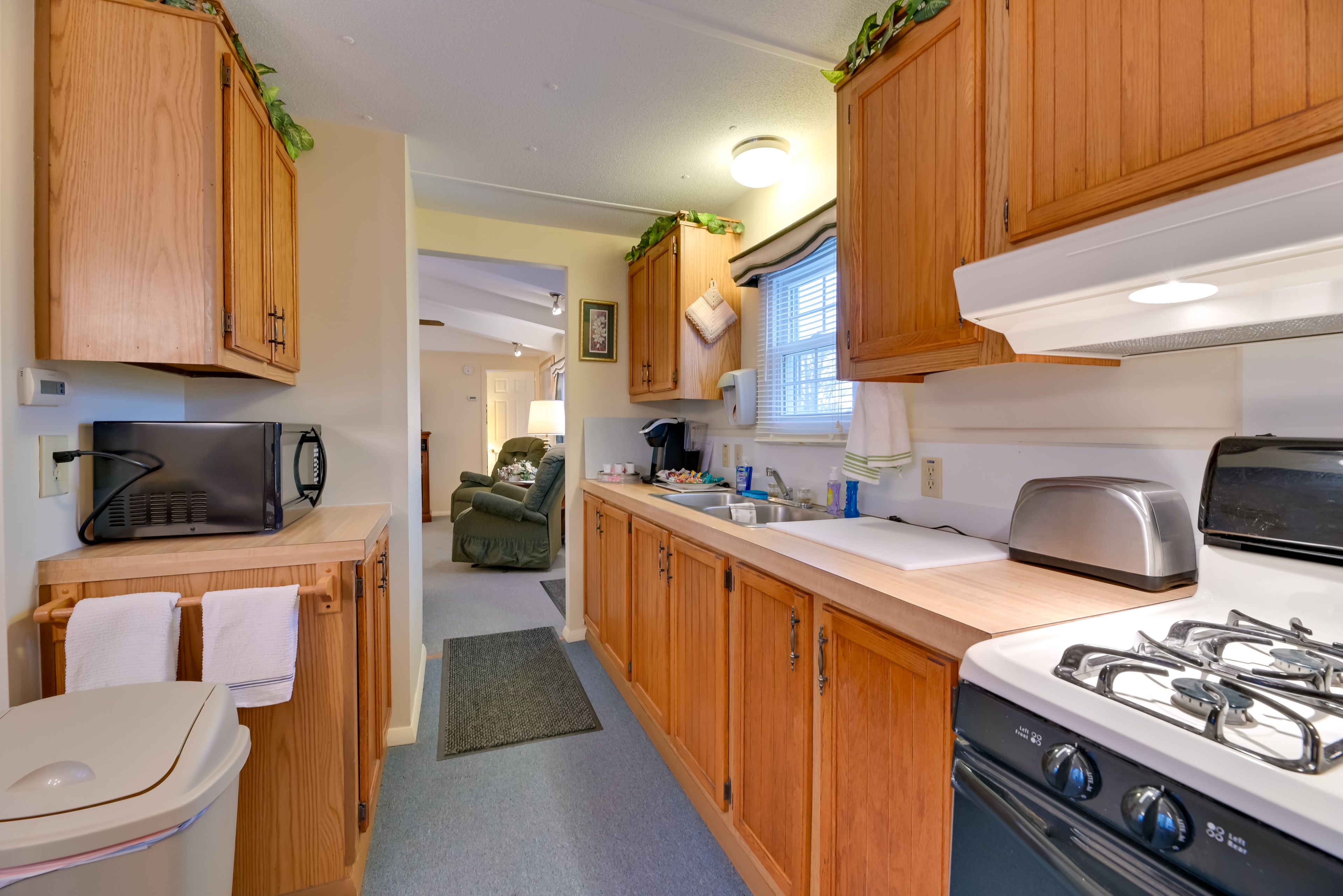 Kitchen | Equipped w/ Cooking Basics