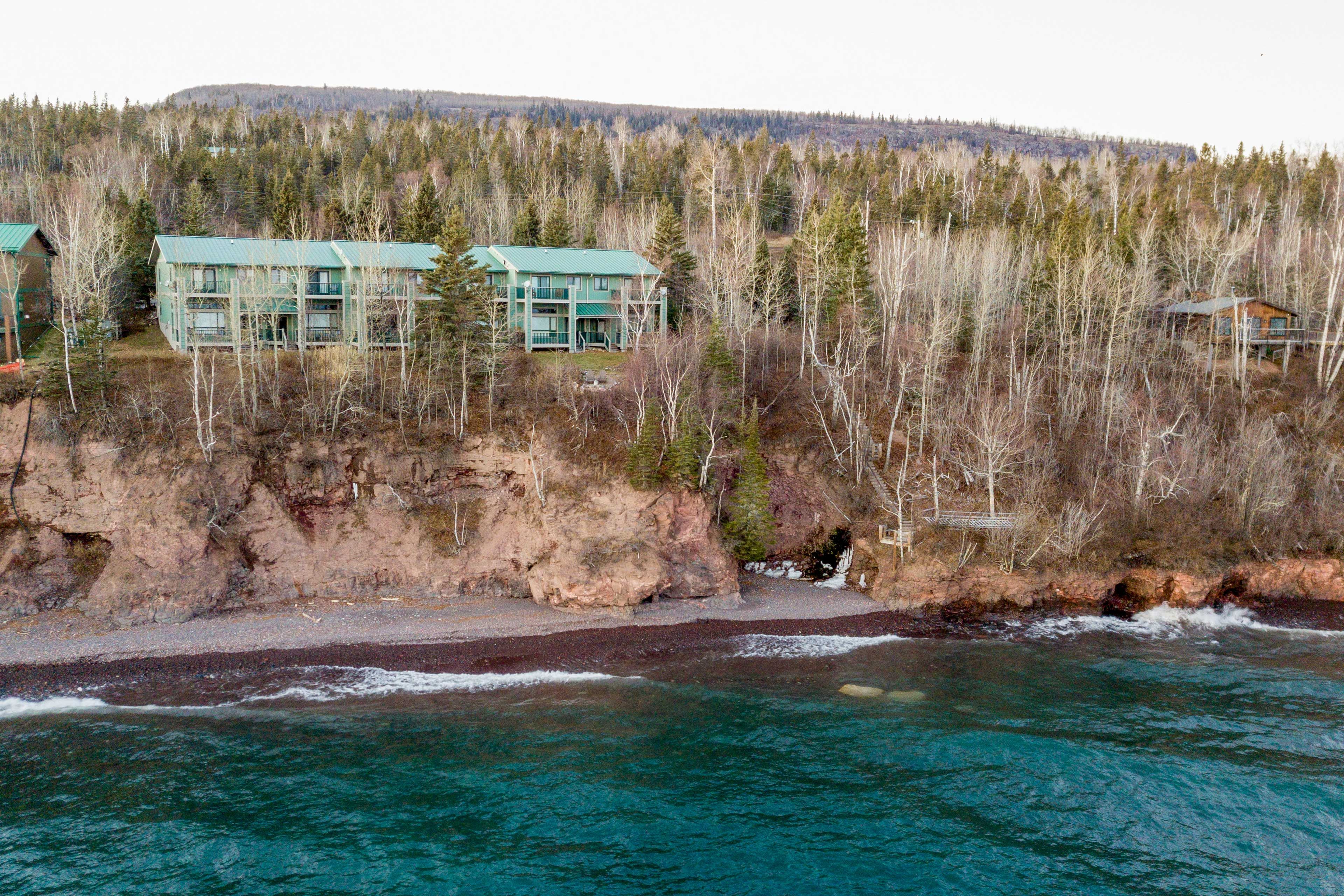 Tofte Vacation Rental | 3BR | 2.5BA | Stairs Required | 1,700 Sq Ft