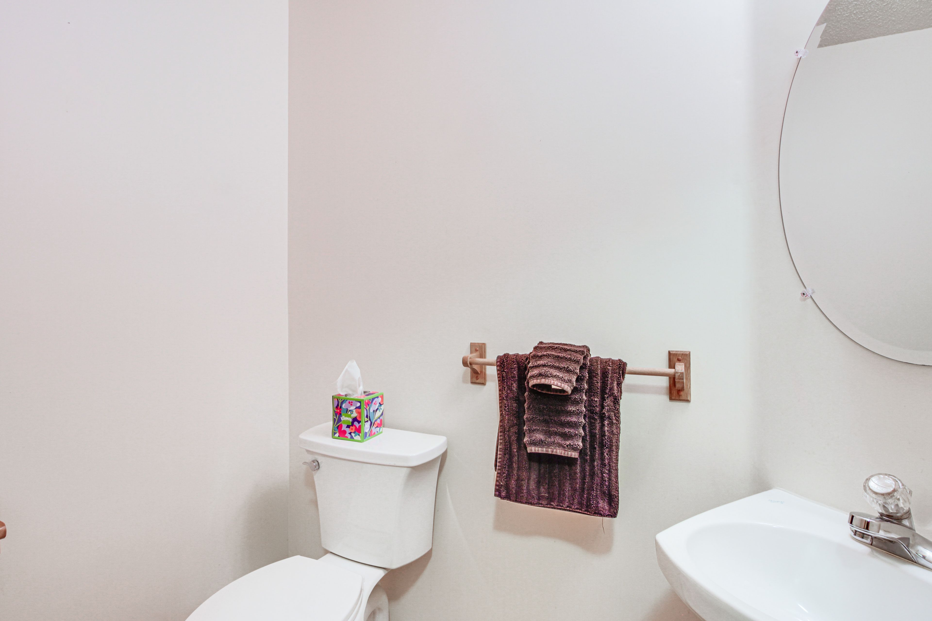 Half Bathroom | 1st Floor