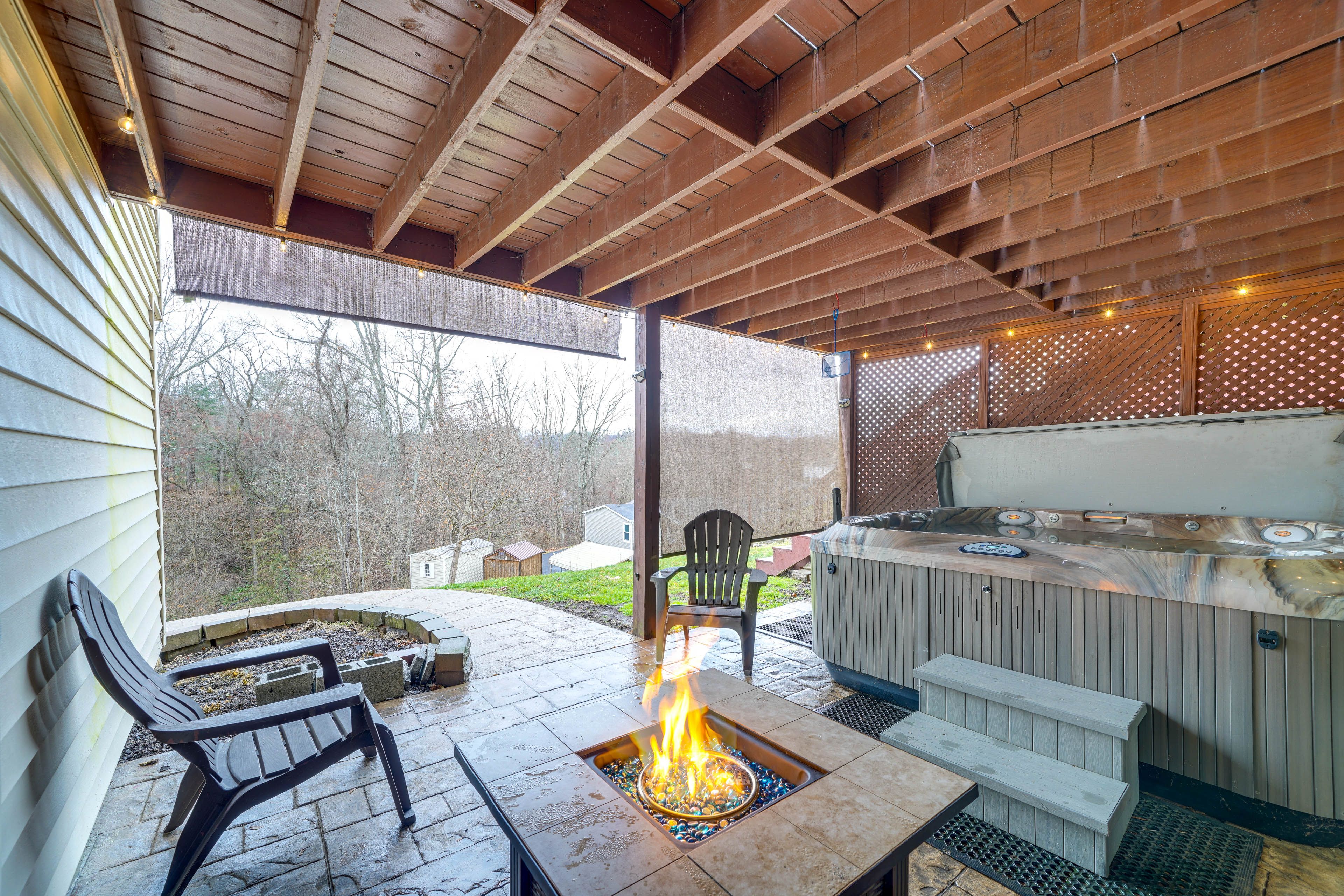 Covered Patio | Gas Fire Pit | Private Hot Tub