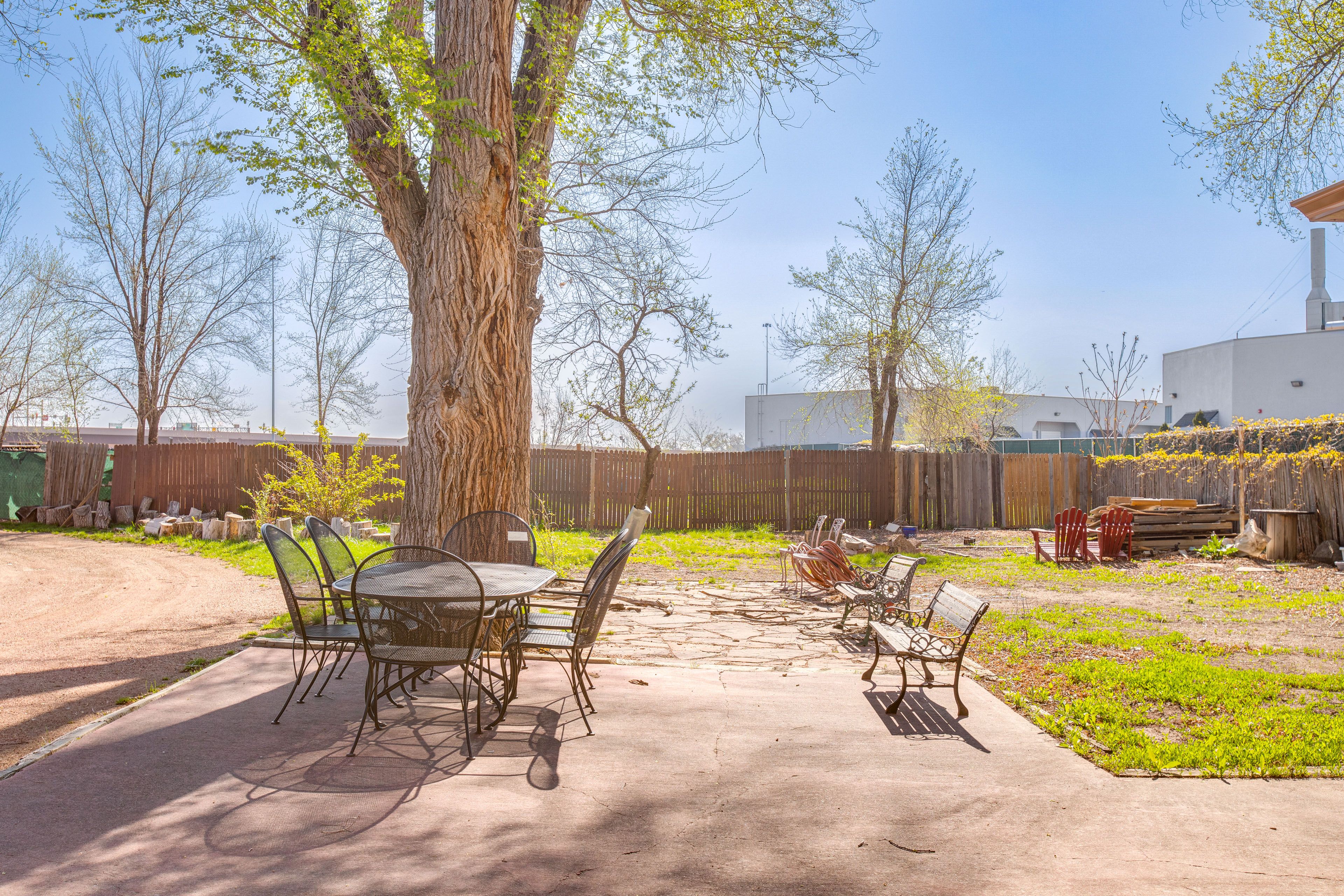 Shared Outdoor Space | Outdoor Dining | Single Story | Pets Welcome w/ Fee