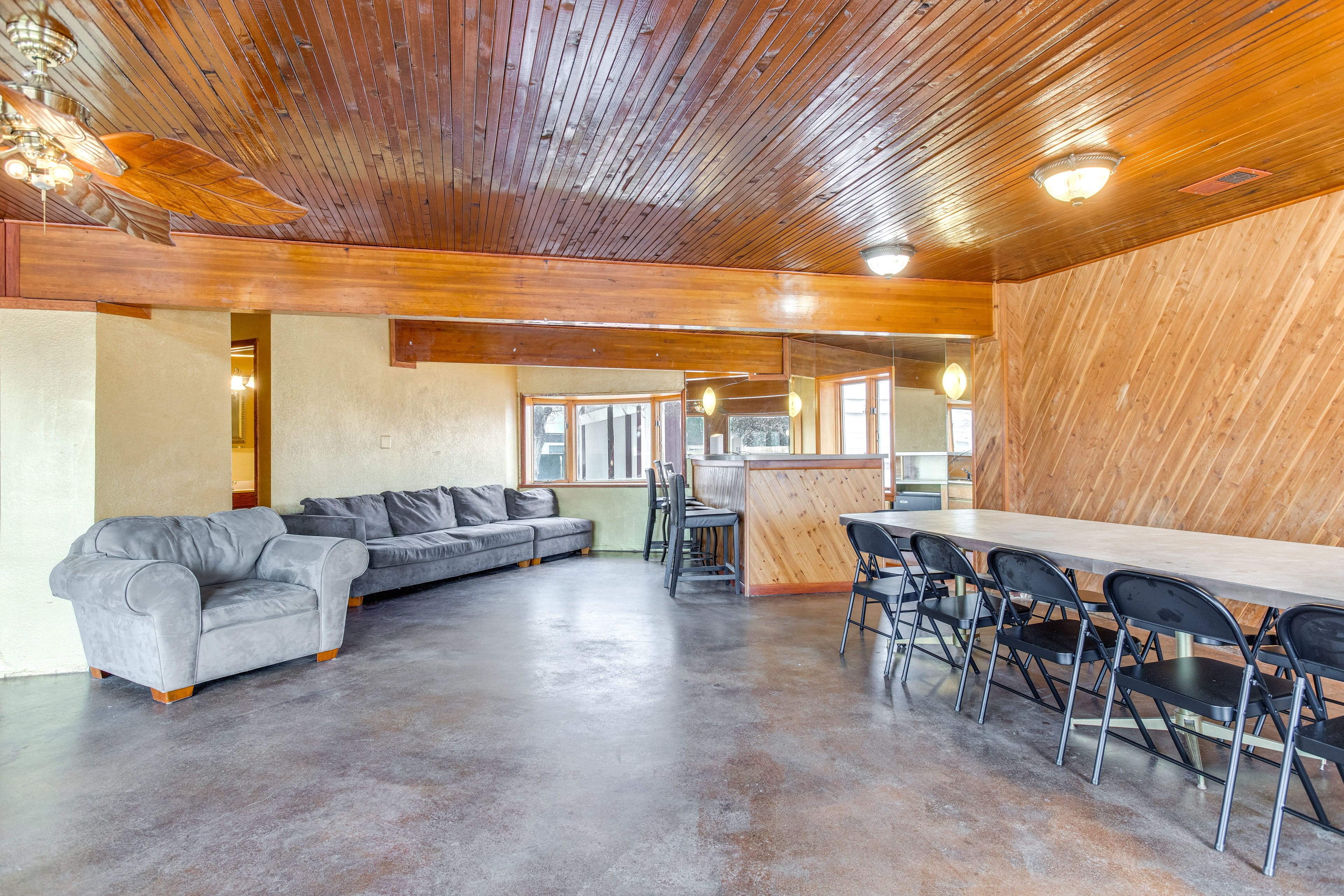 Great Room | Wet Bar w/ Seating | Central A/C + Heating