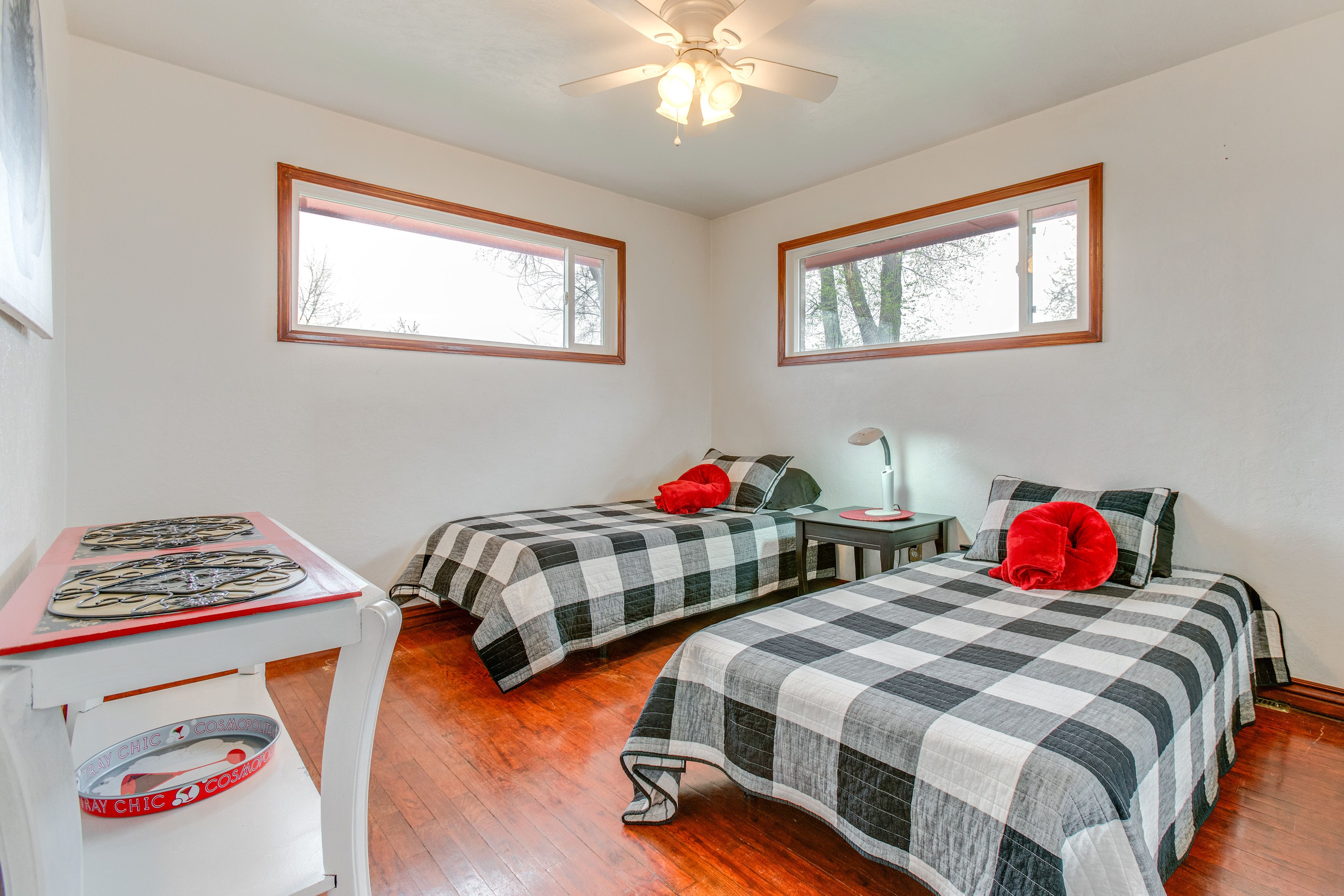 Bedroom 3 | 2 Twin Beds