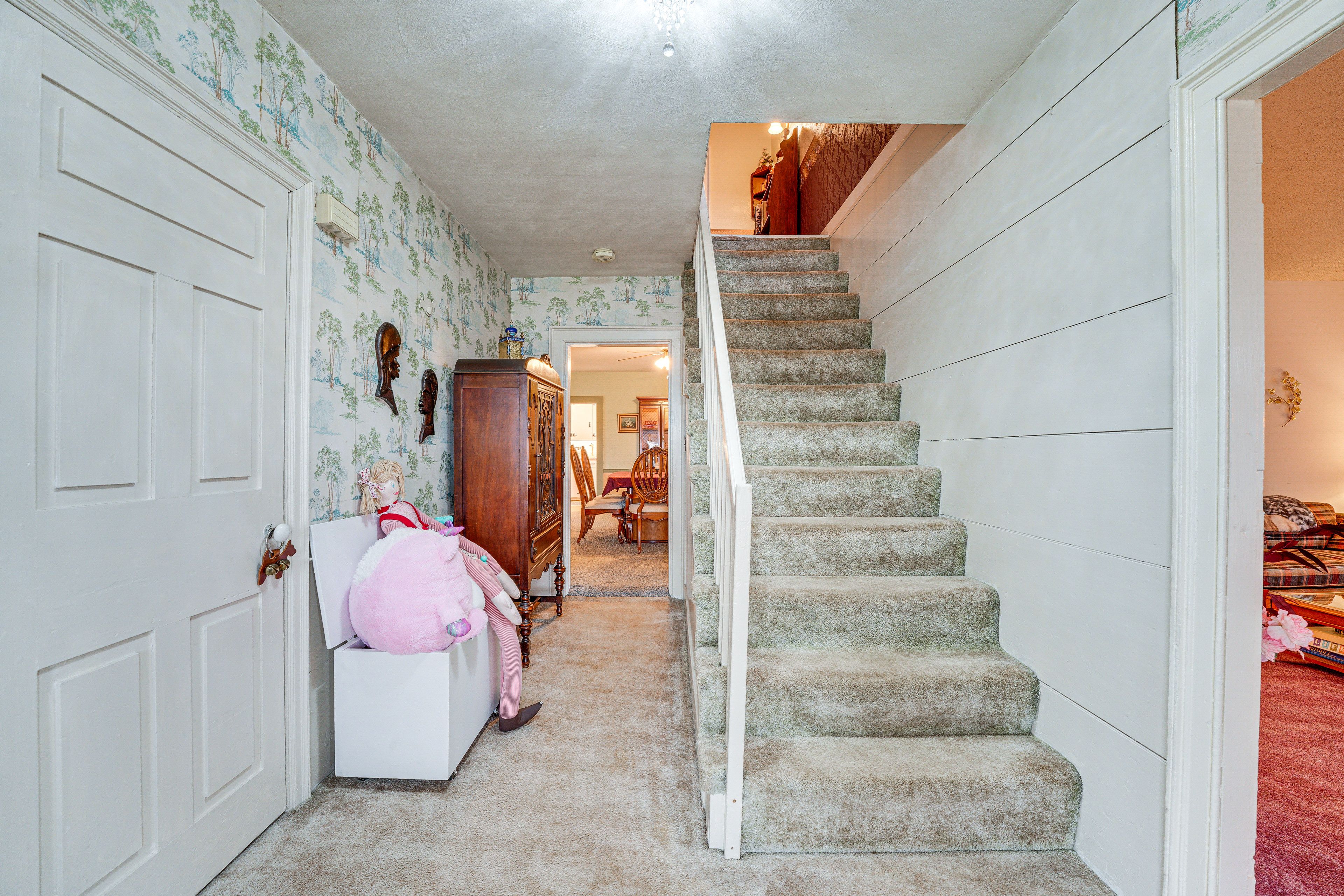 Stairs to 2nd Floor