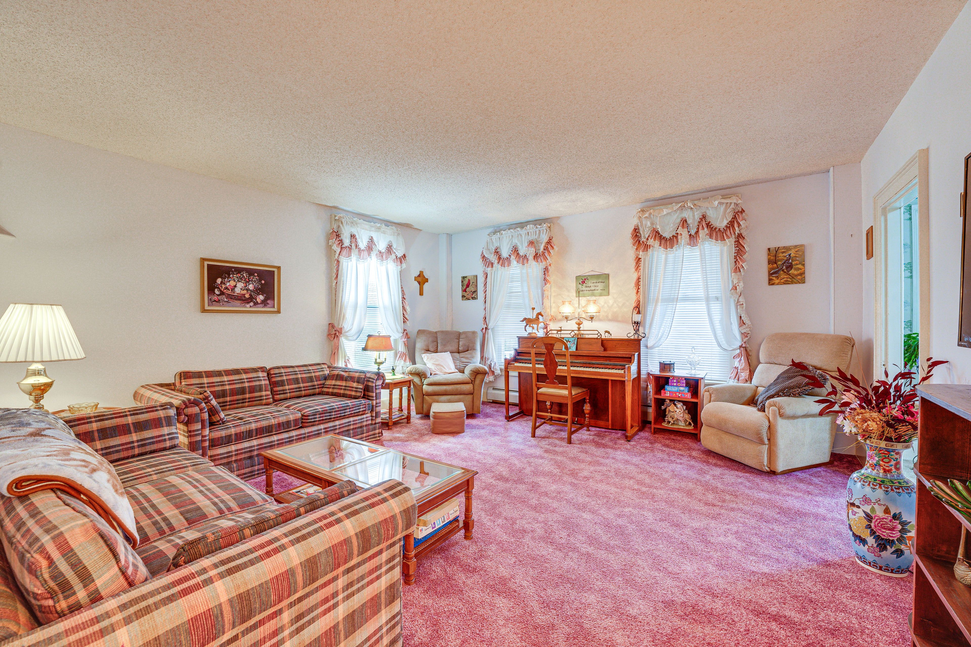 Interior | Central Heating | Pet Friendly w/ Fee