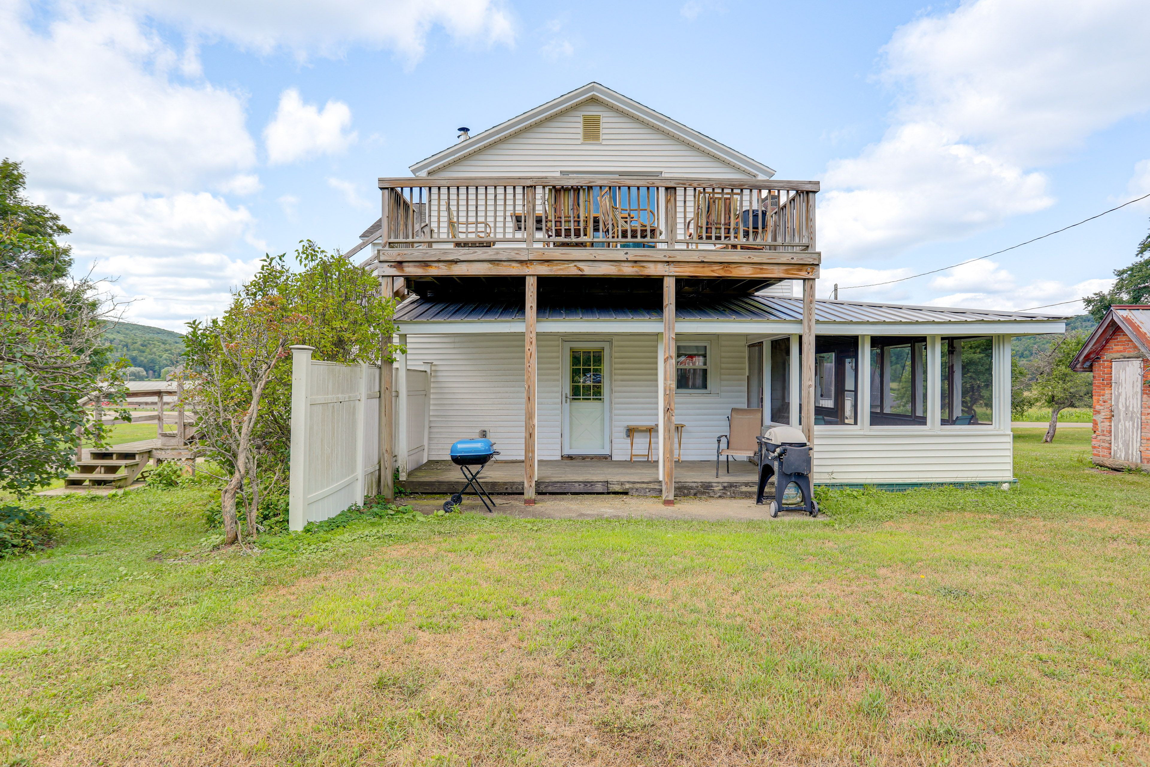Private Yard | Raised Deck | Covered Patio