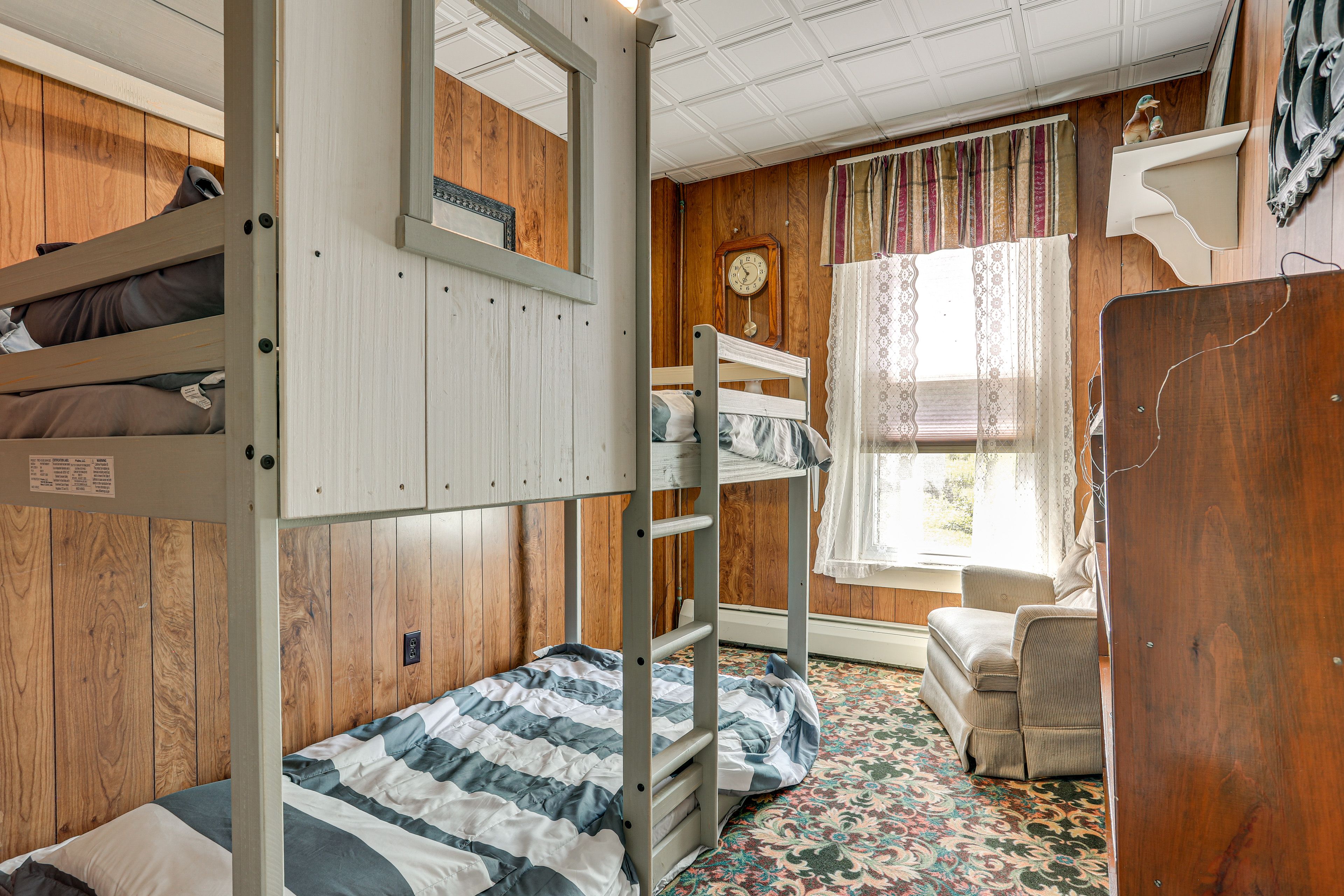 Bonus Room | Twin Bunk Bed