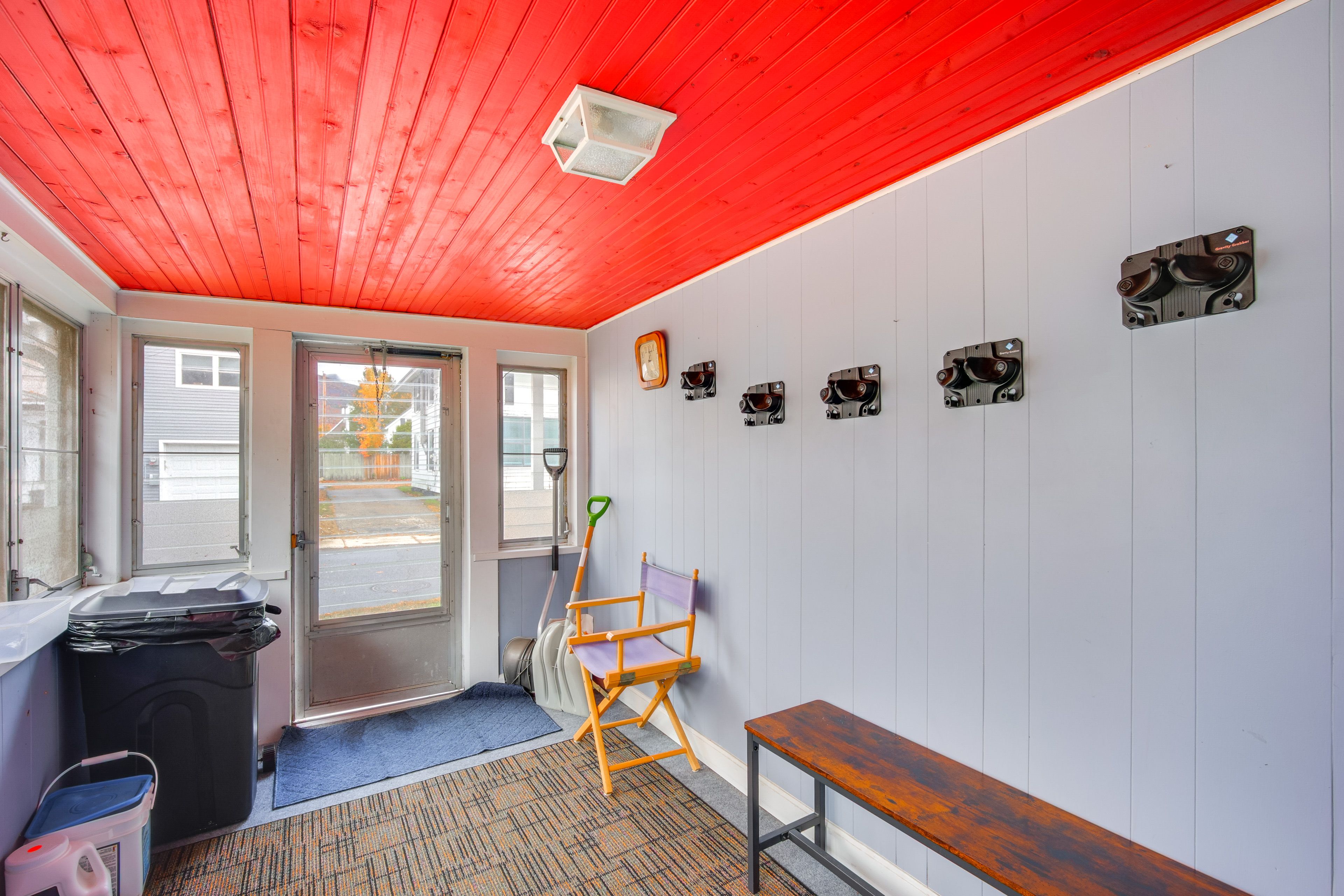 Screened-In Porch | Ski Racks