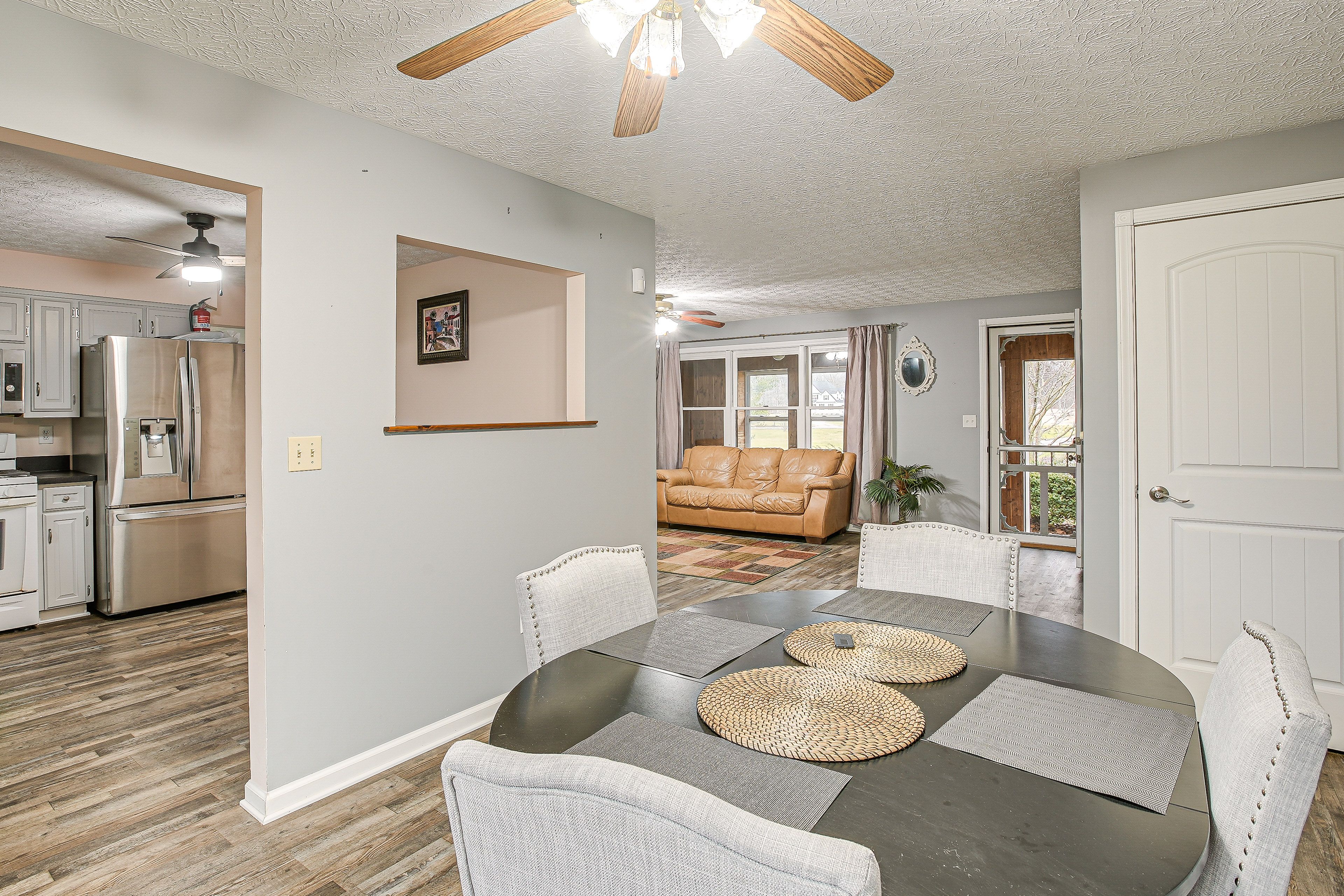 Dining Room | Dishware & Flatware Provided