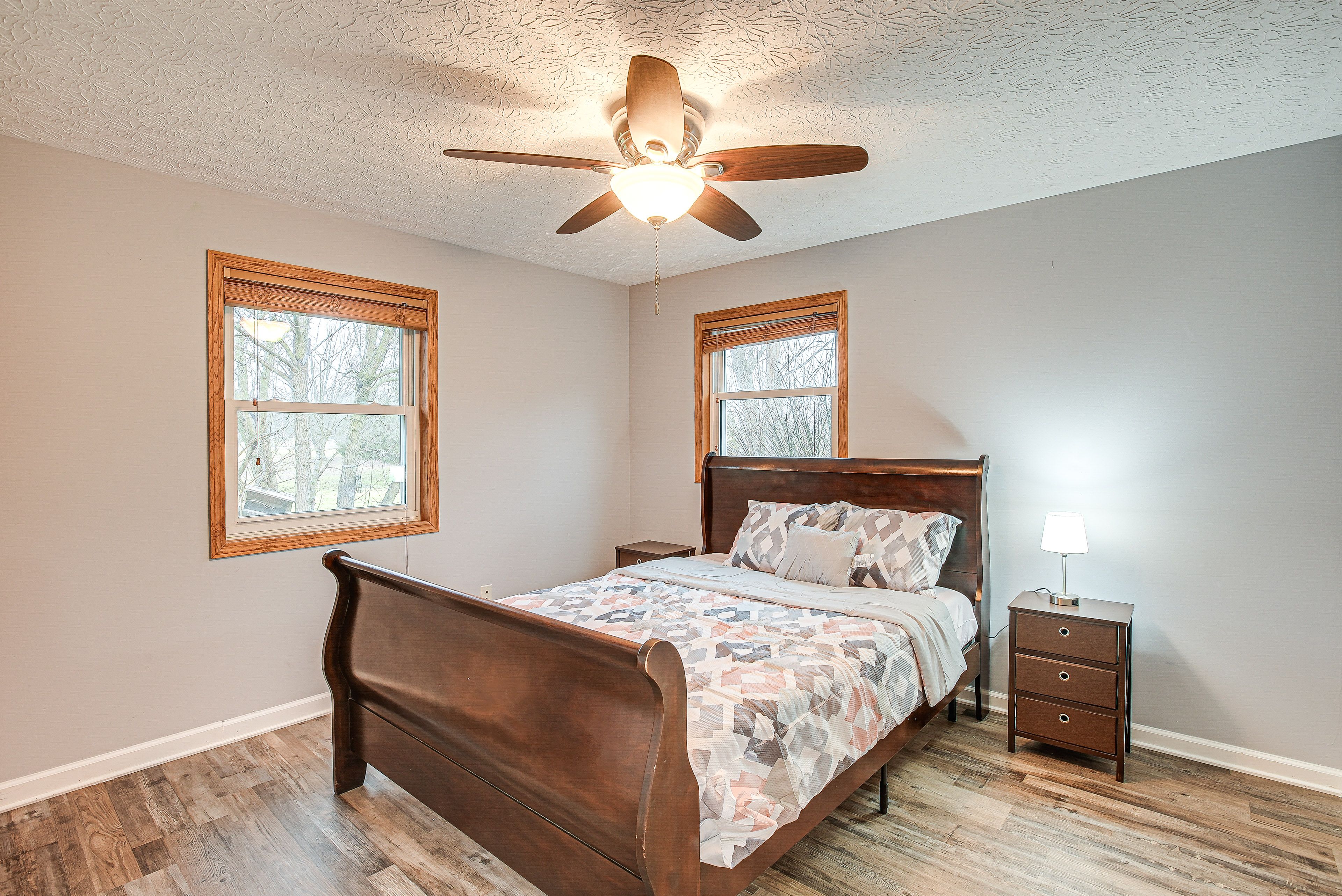 Bedroom 2 | Queen Bed