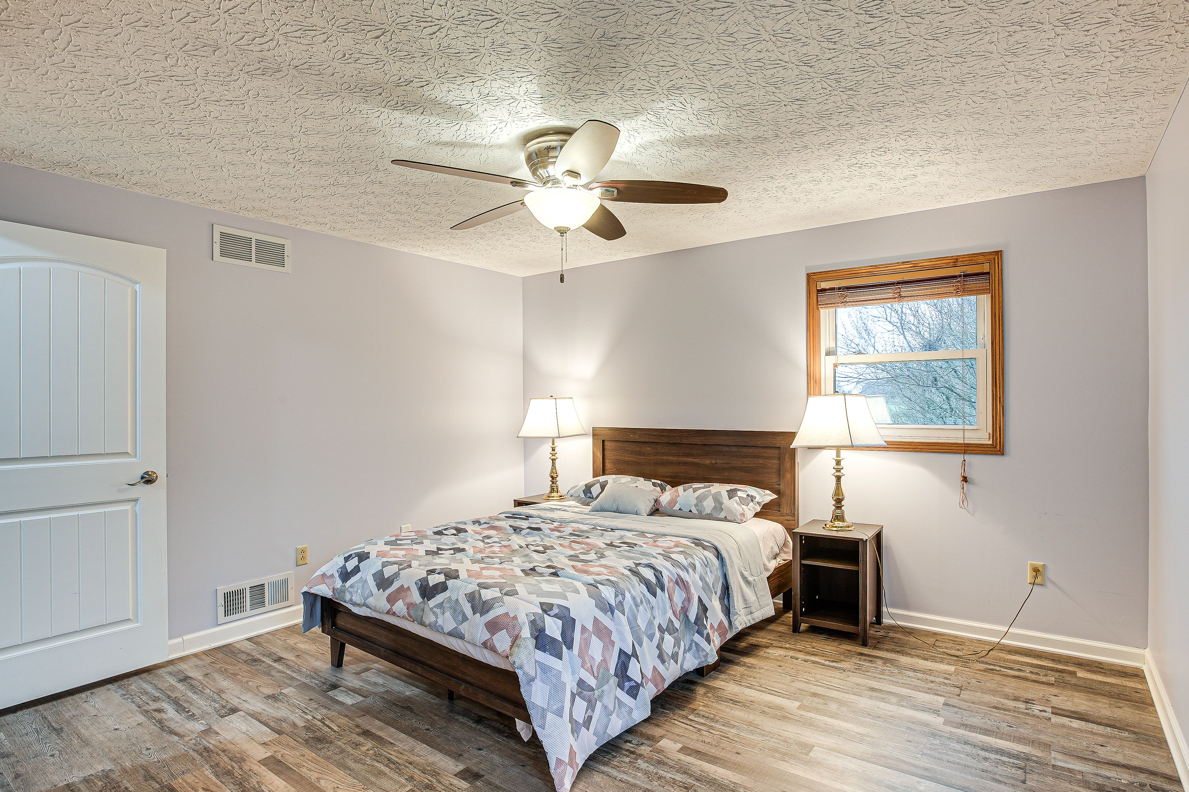 Bedroom Suite | Queen Bed | Linens Provided
