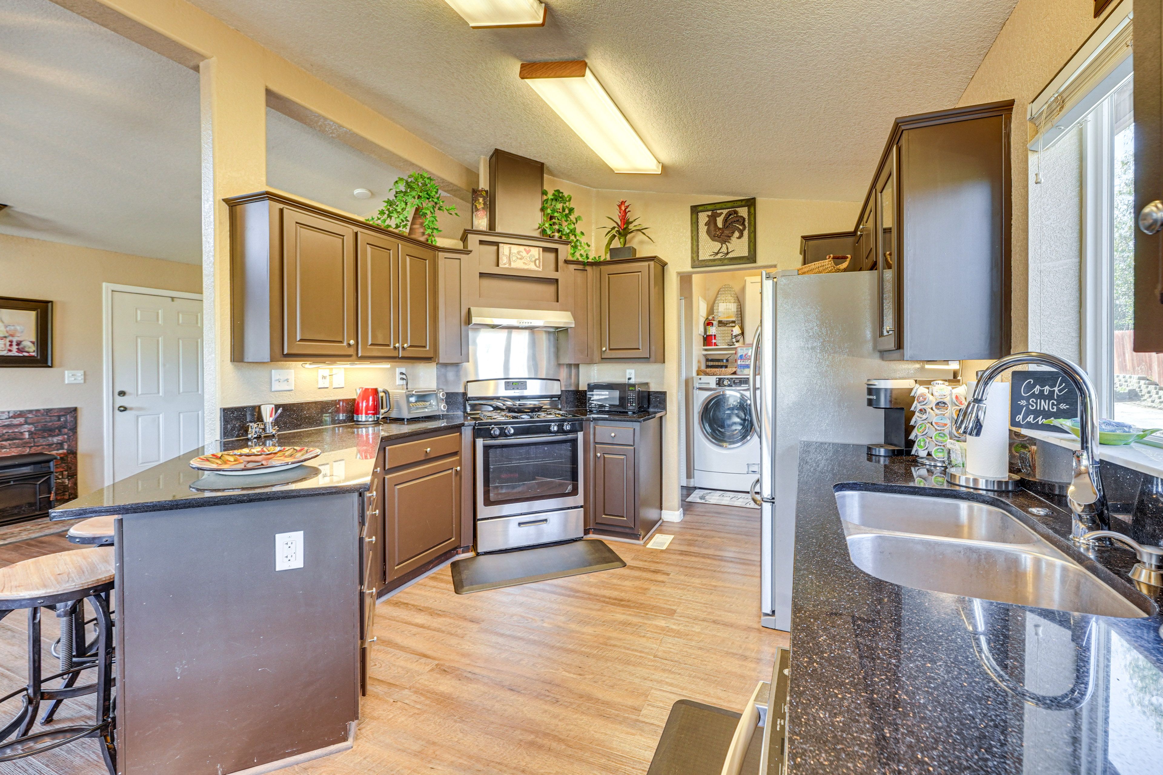 Kitchen | Cooking Basics | Keurig Coffee Maker | Toaster Oven