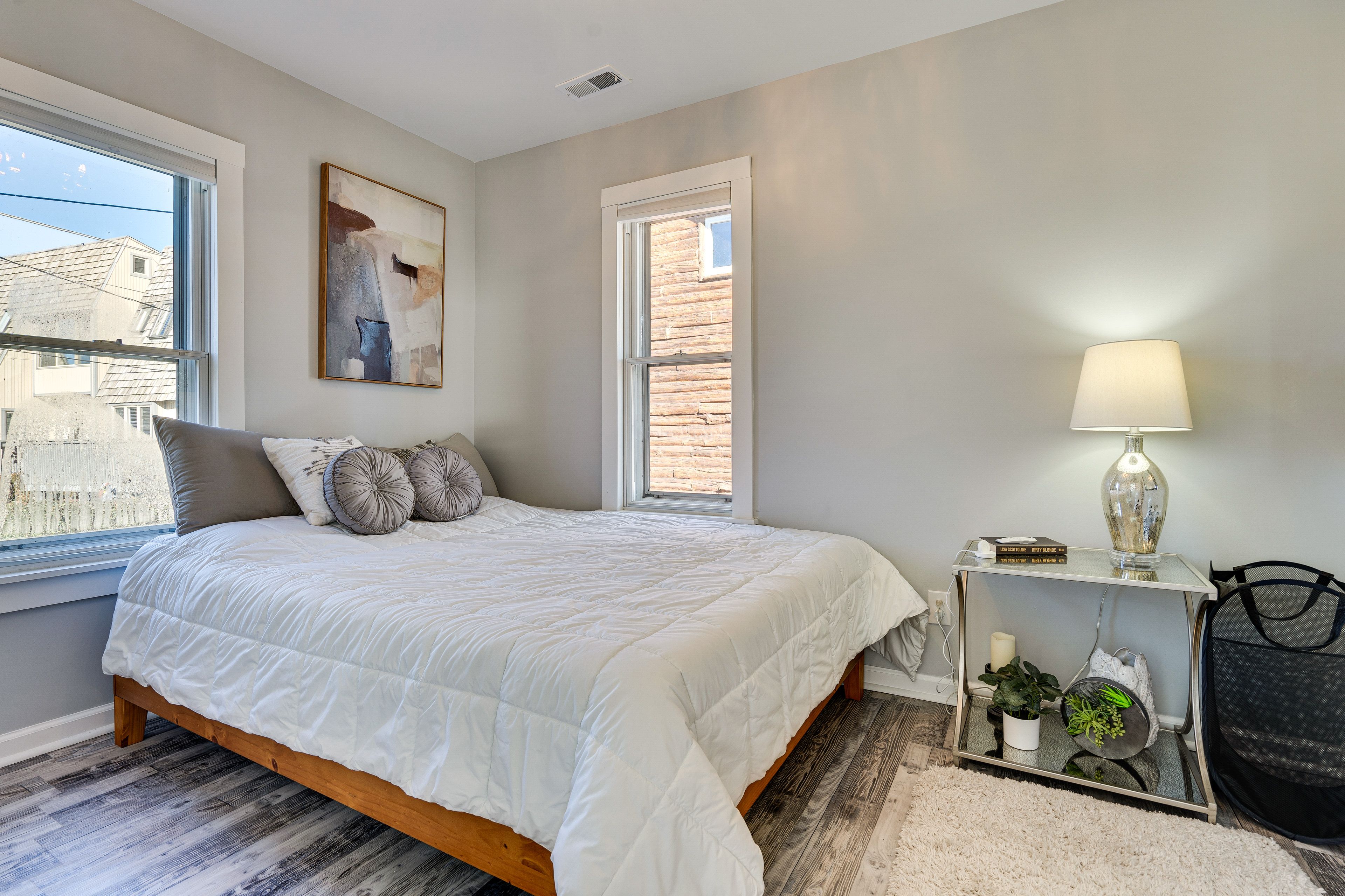 Bedroom 1 | Queen Bed | Upper Floor