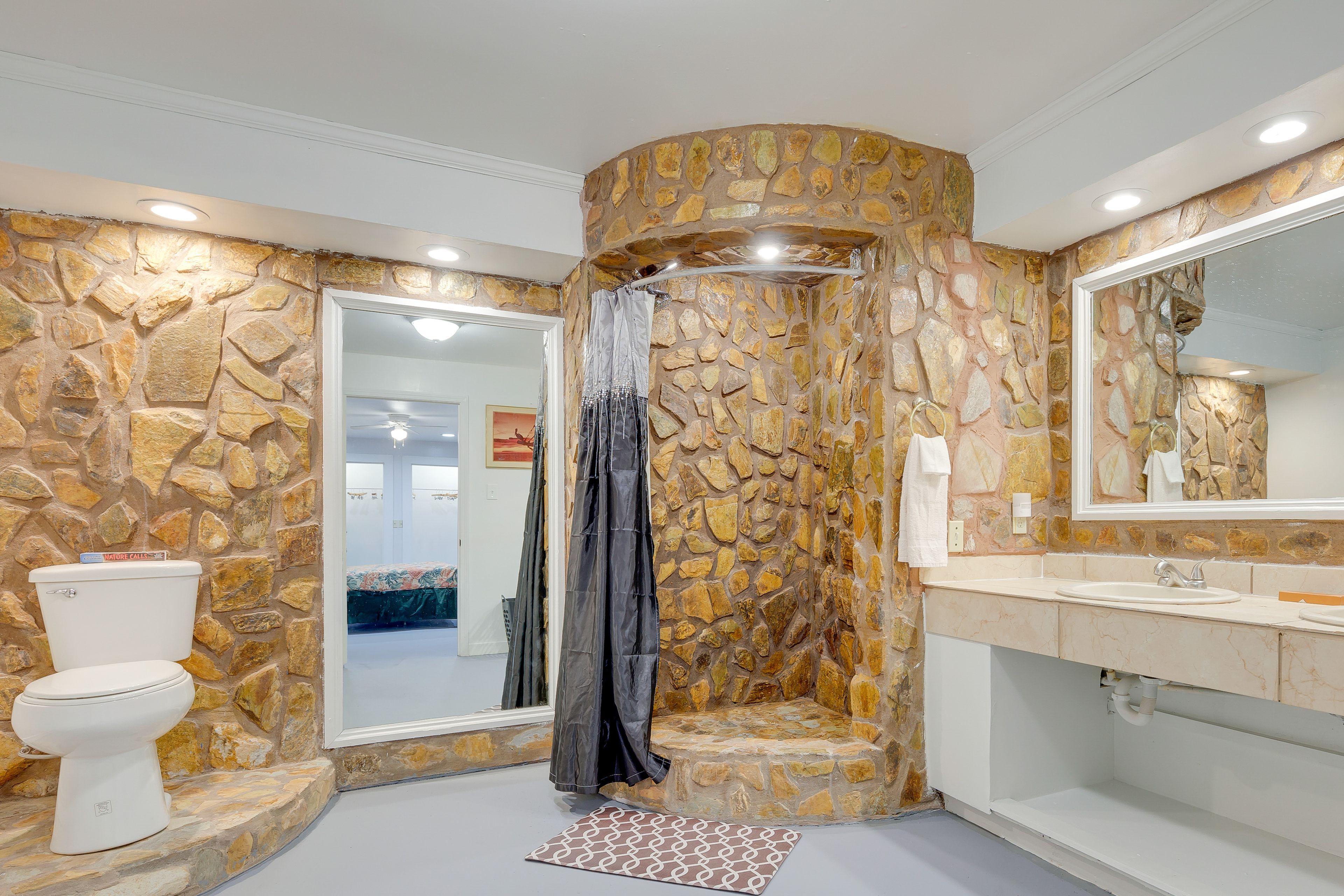 Full Bath | Towels | Hair Dryer | Complimentary Toiletries | River Rock Shower