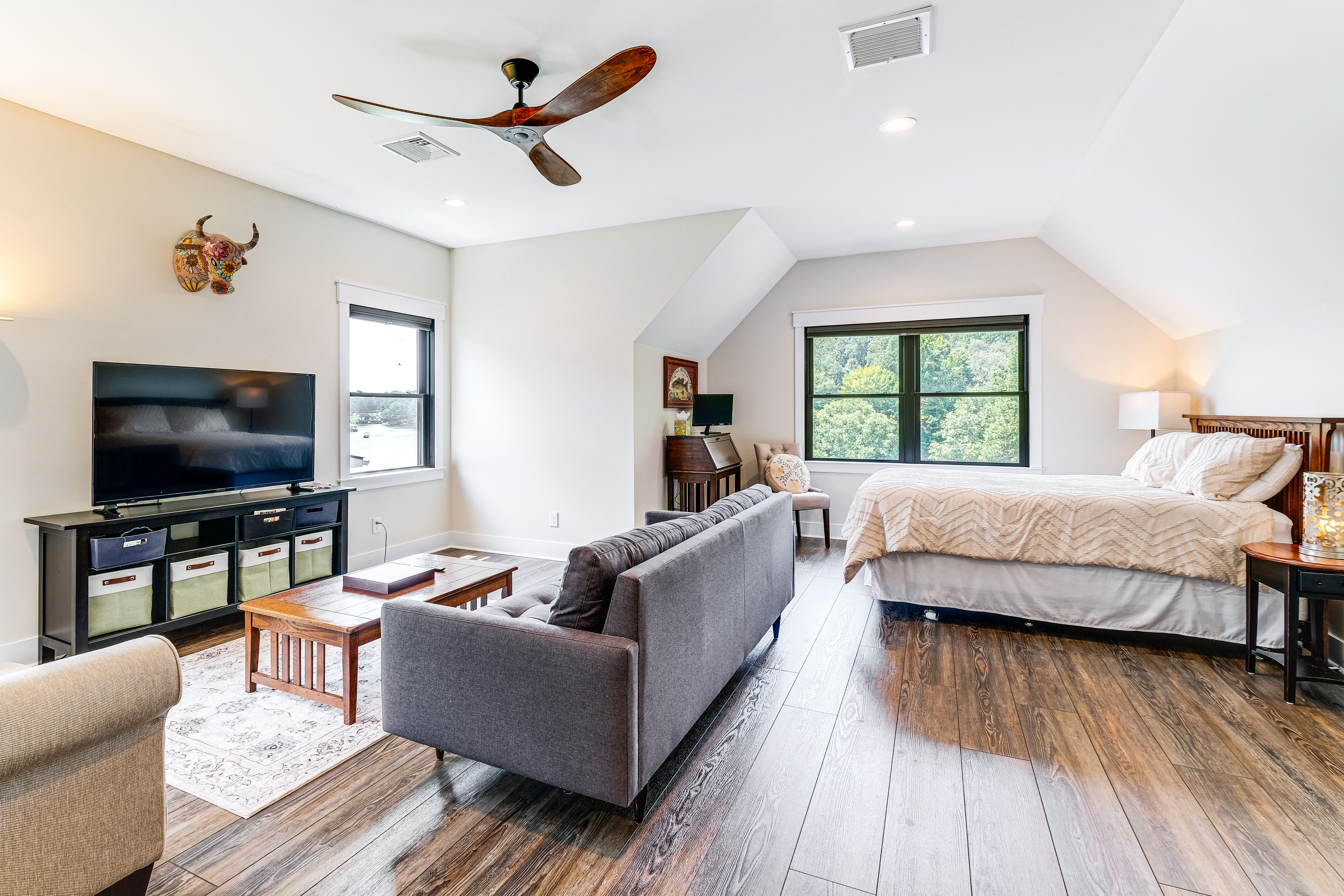 Bedroom 3 | 2nd Floor | King Bed | Sitting Area | Lake View