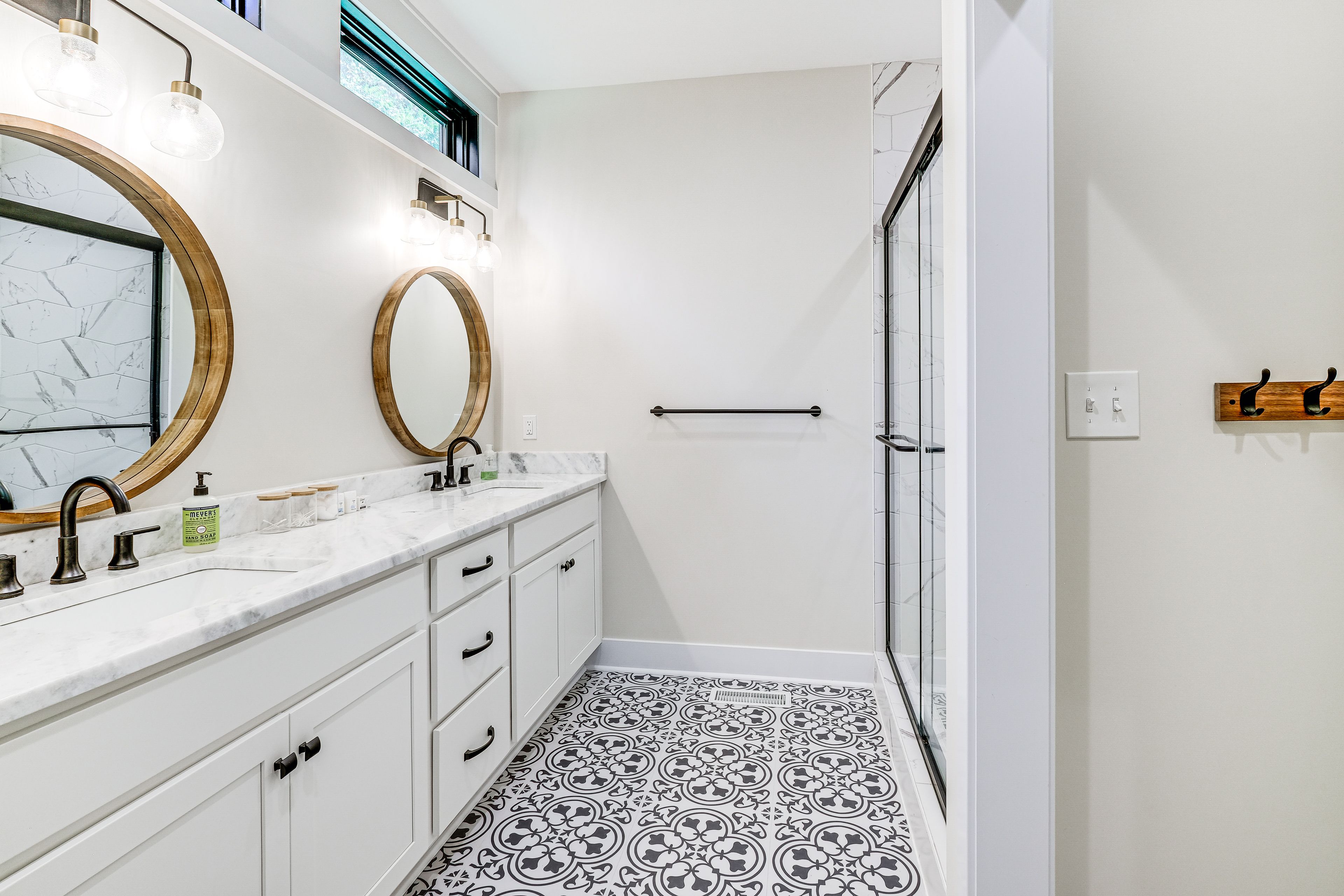 En-Suite Bathroom | 1st Floor | Towels Provided