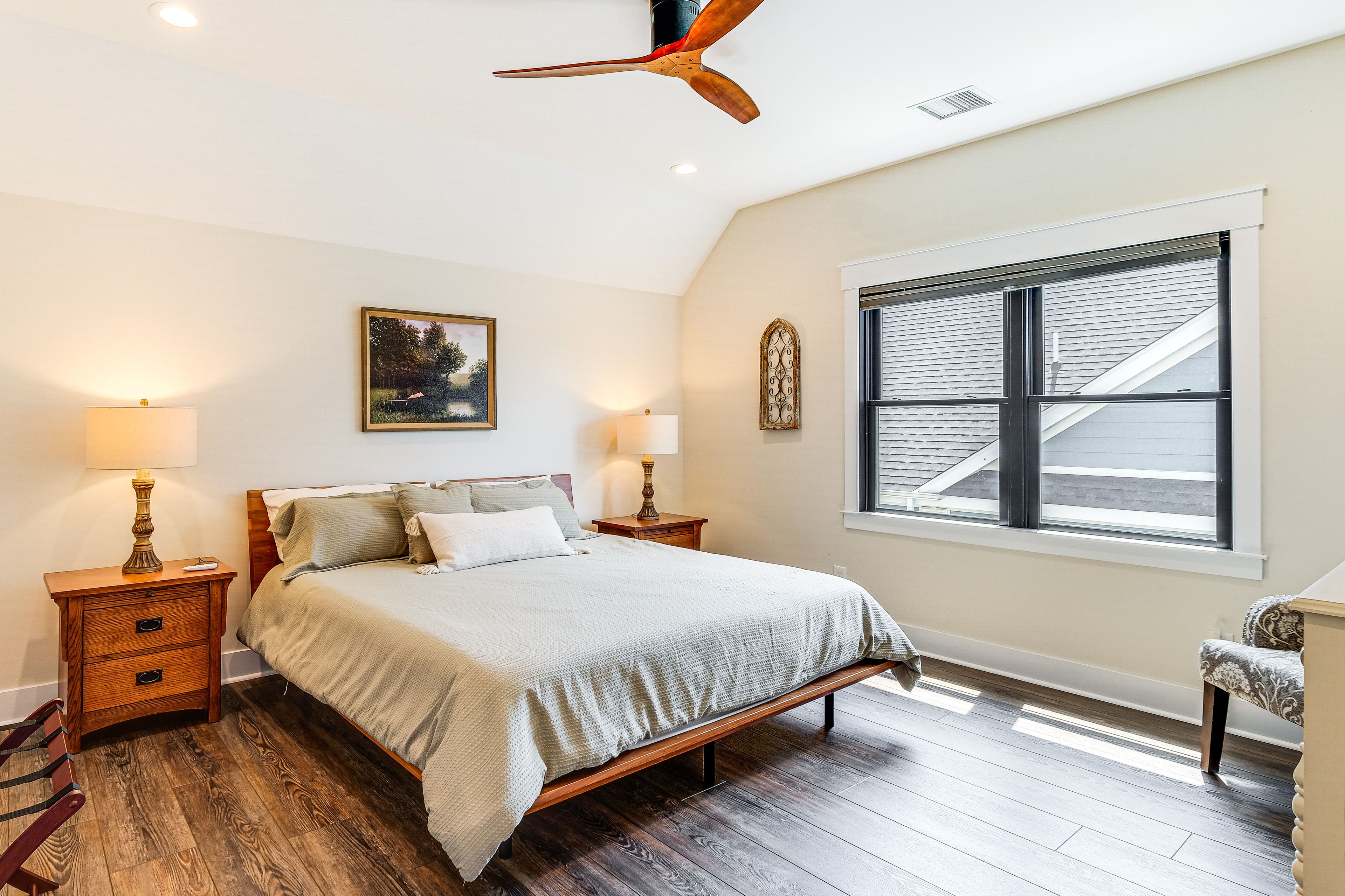 Bedroom 4 | 2nd Floor | Queen Bed