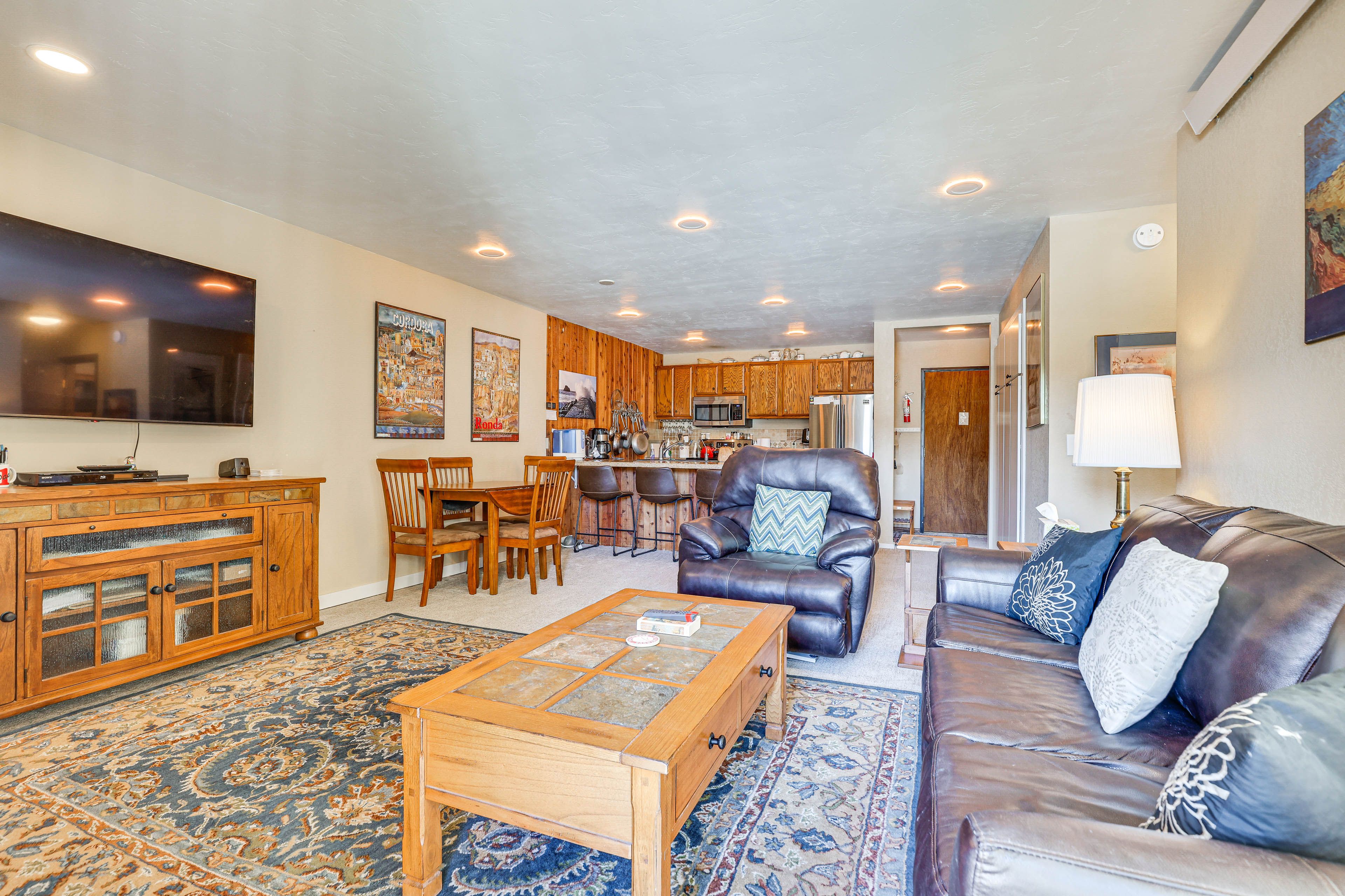 Interior | 1st-Floor Unit | Central Heating | Free WiFi