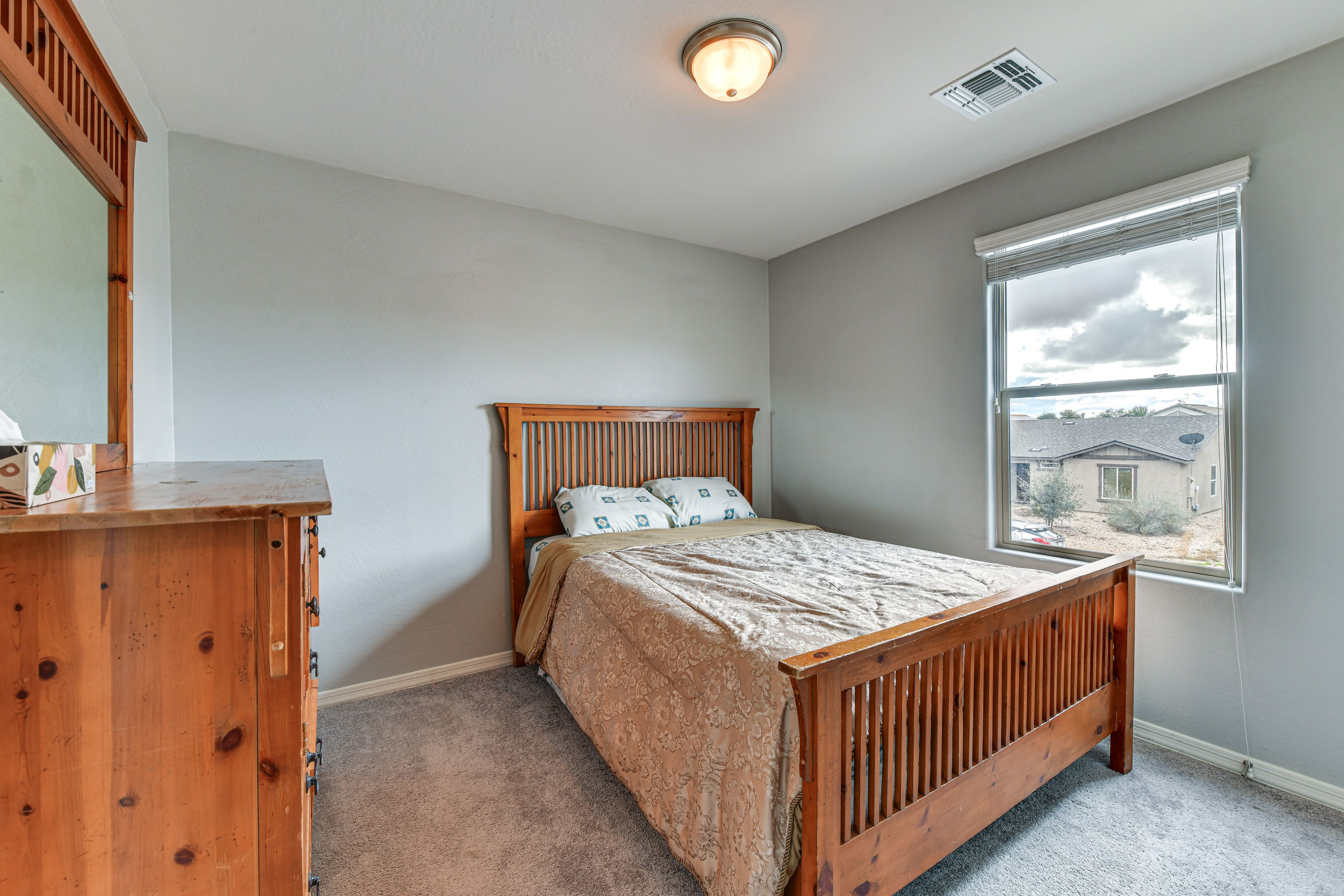 Bedroom 2 | Queen Bed | 2nd Floor