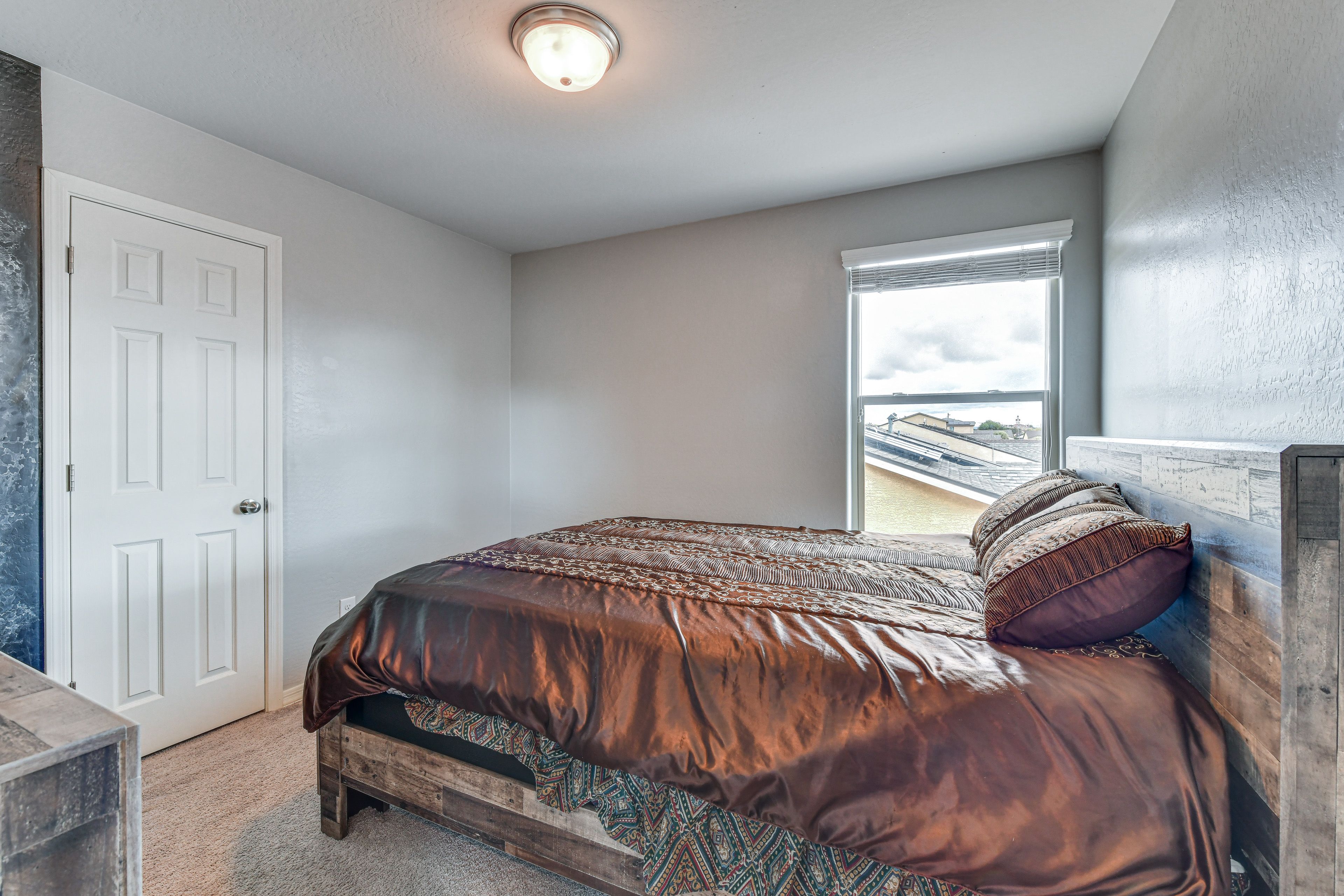 Bedroom 3 | Queen Bed | 2nd Floor